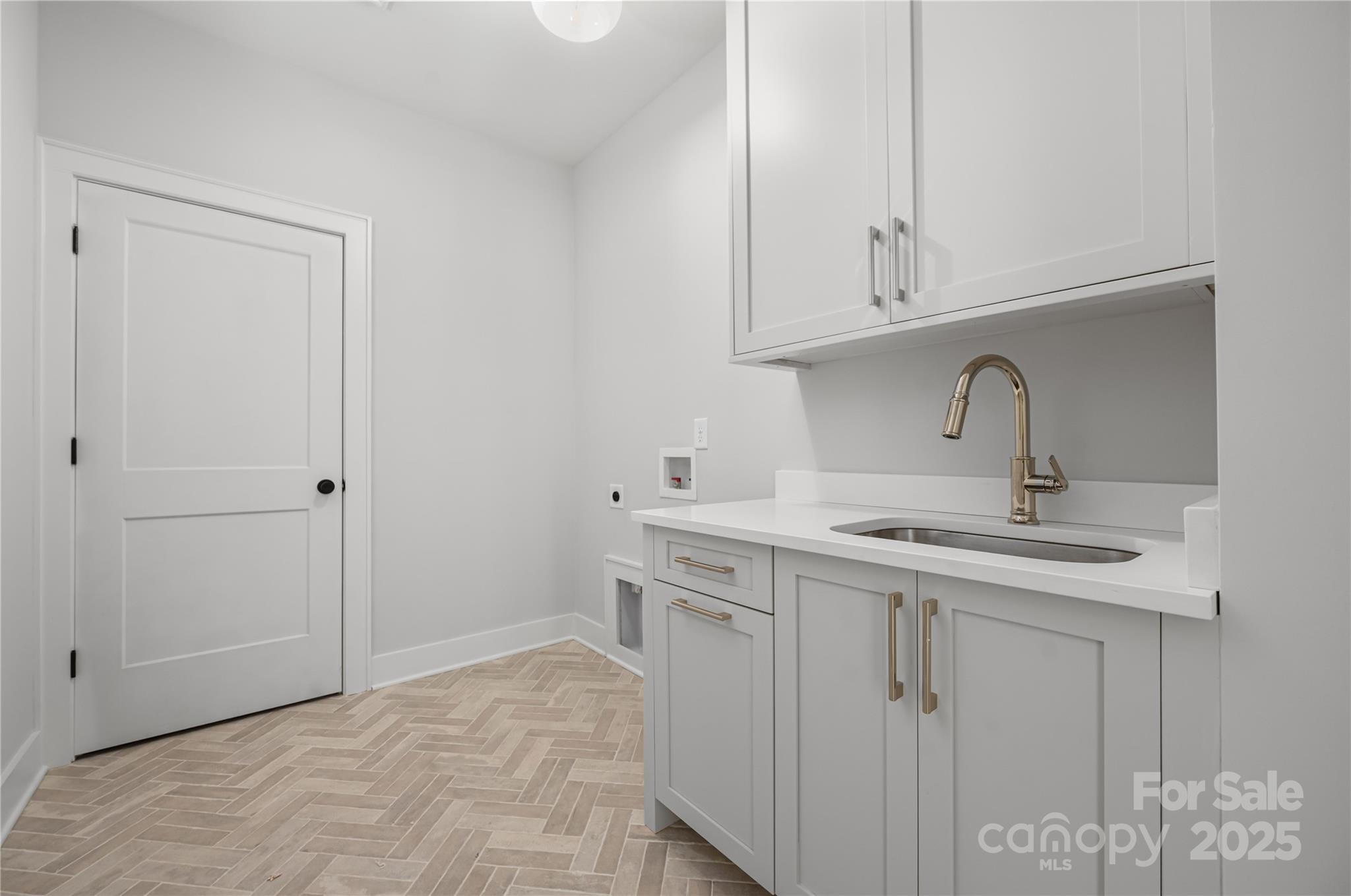 1817 Union Street Property Photo 28