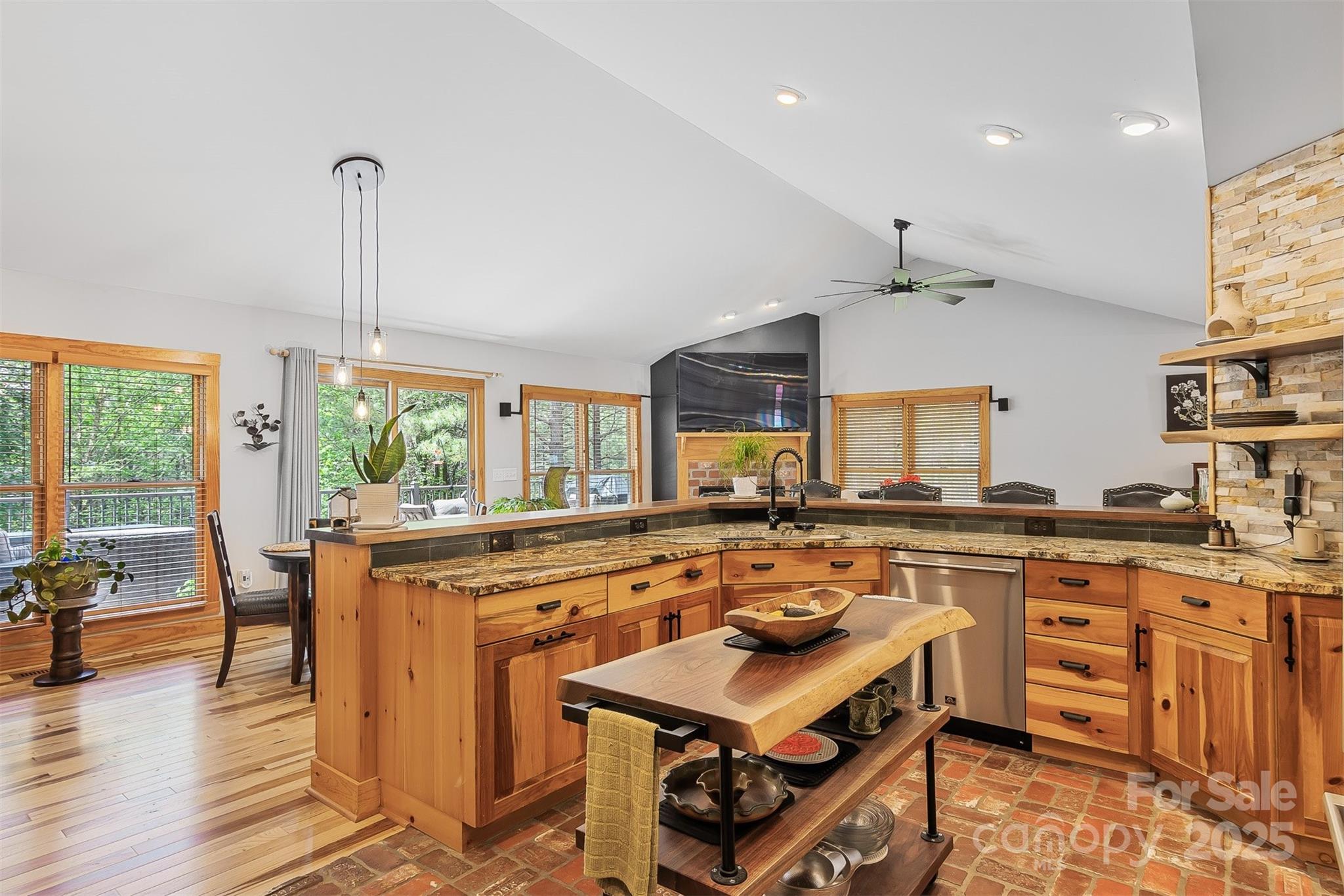5690 Anchor Drive Property Photo 13
