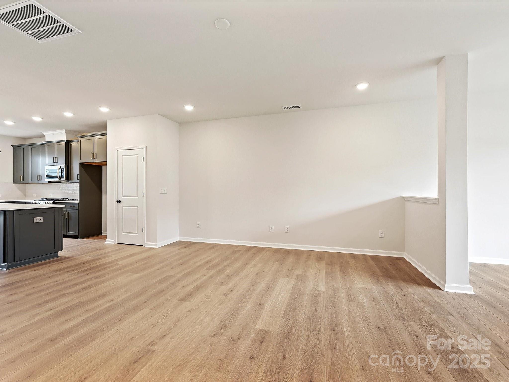 11453 Prosperity Church Road Property Photo 8