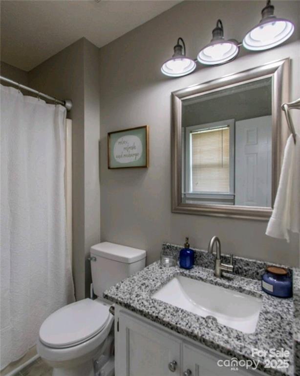 2551 Glenwood Street Property Photo 5