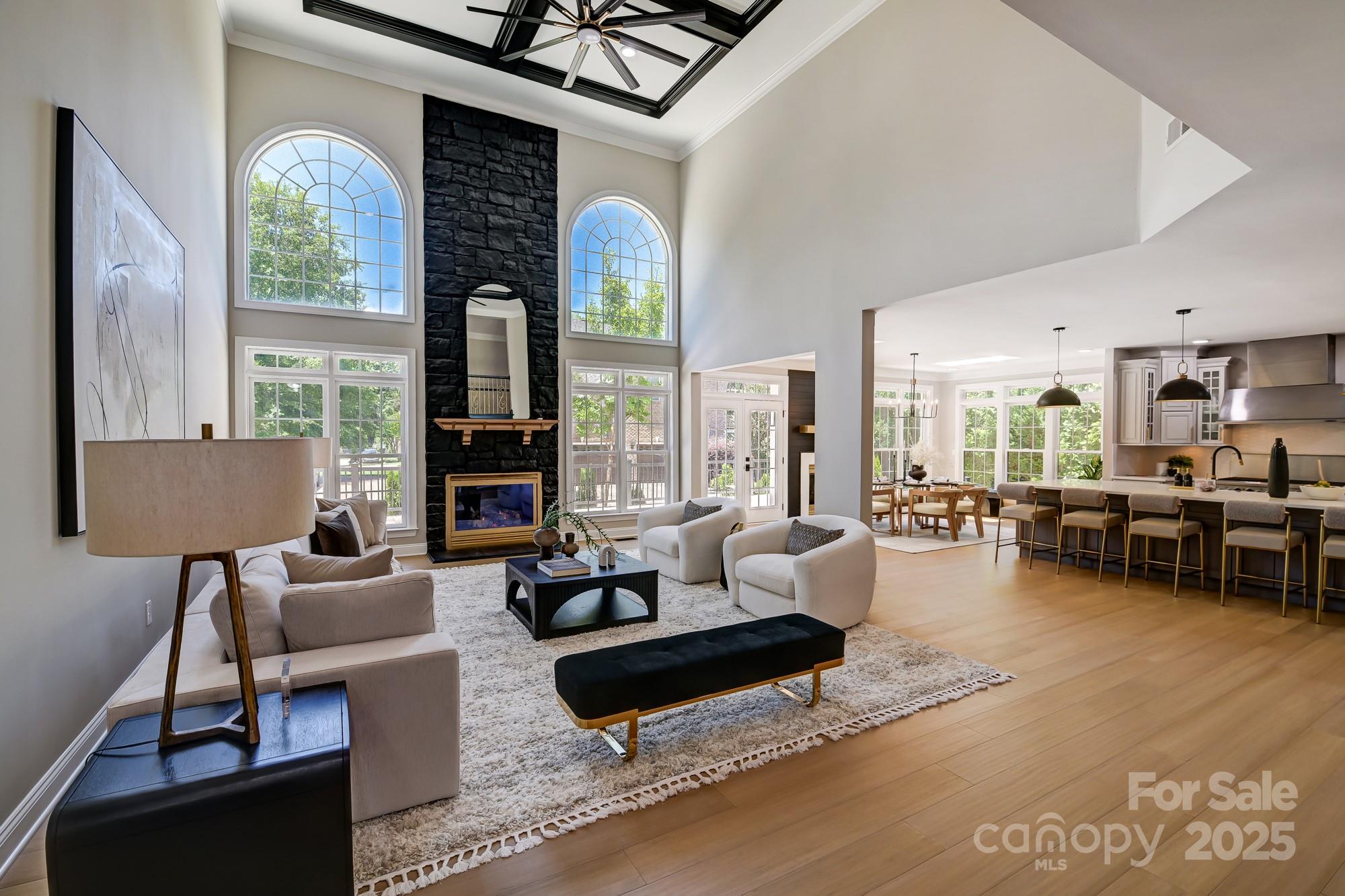 8707 Fairview Road Property Photo 8