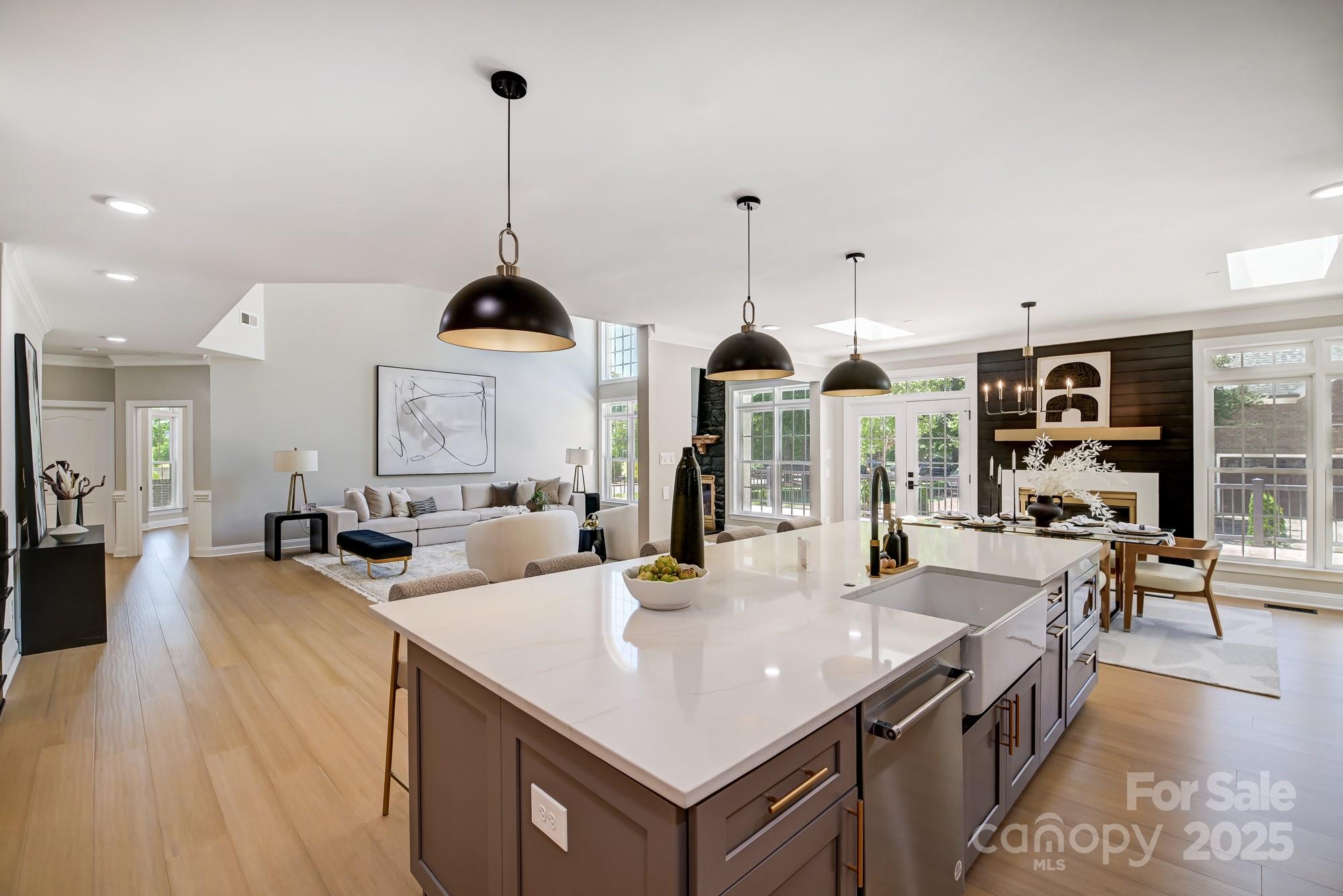 8707 Fairview Road Property Photo 13