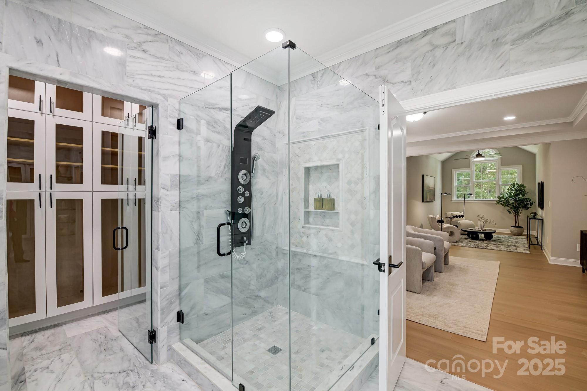 8707 Fairview Road Property Photo 30