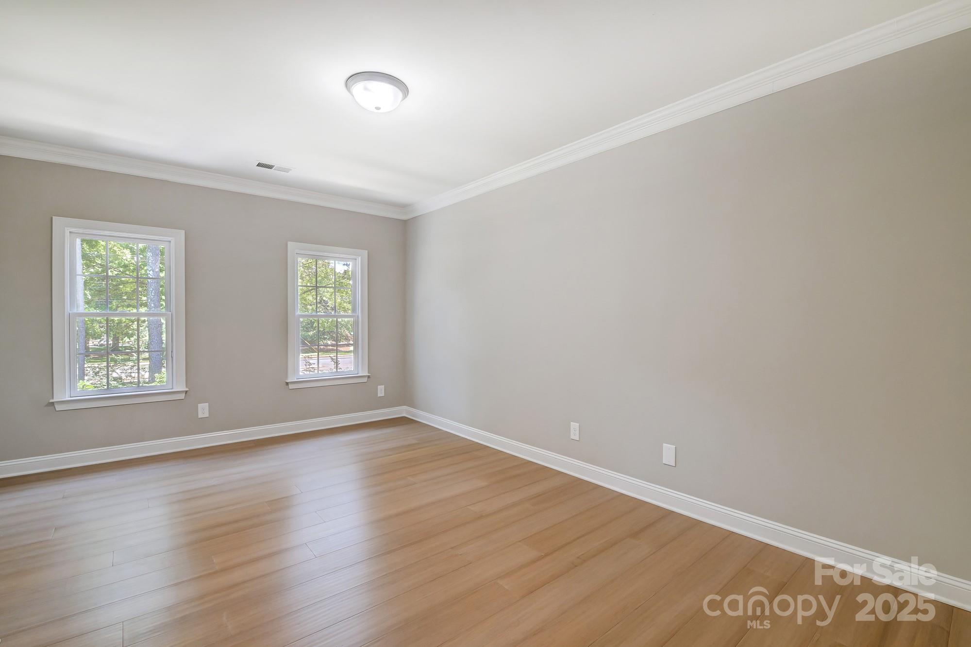 8707 Fairview Road Property Photo 33