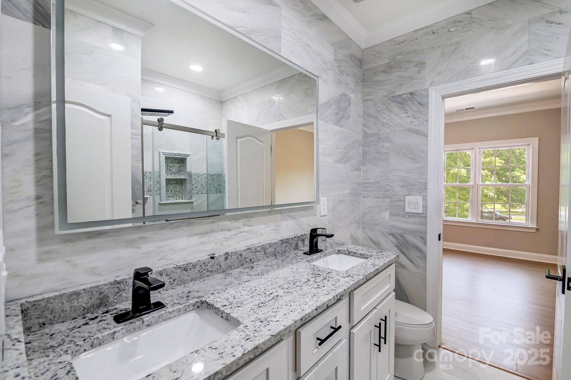 8707 Fairview Road Property Photo 36