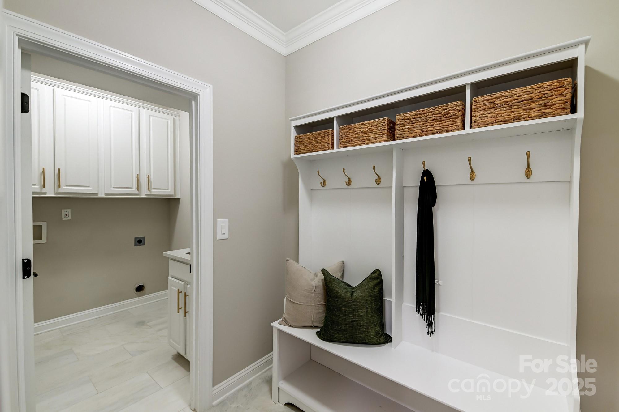 8707 Fairview Road Property Photo 39