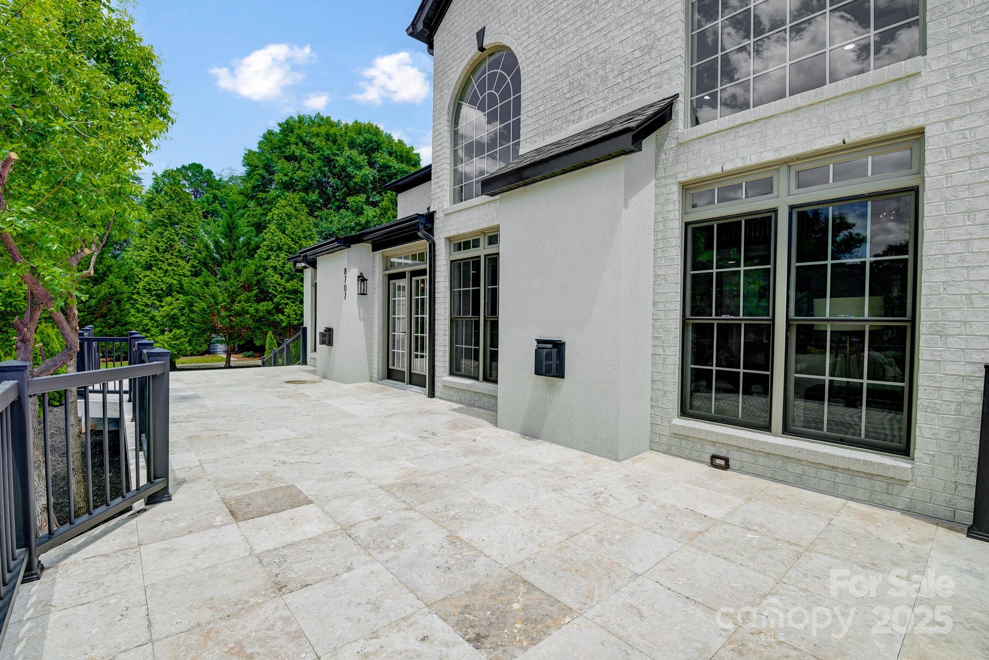 8707 Fairview Road Property Photo 42