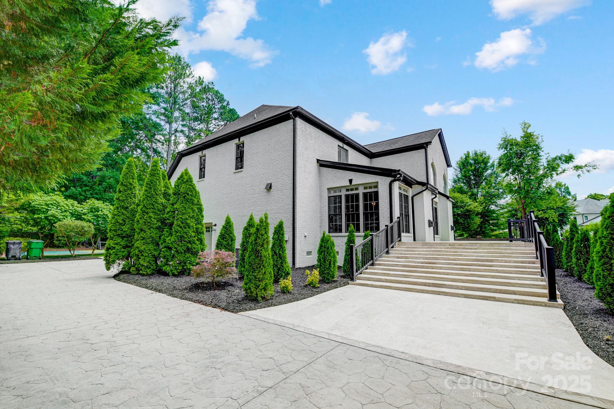 8707 Fairview Road Property Photo 45