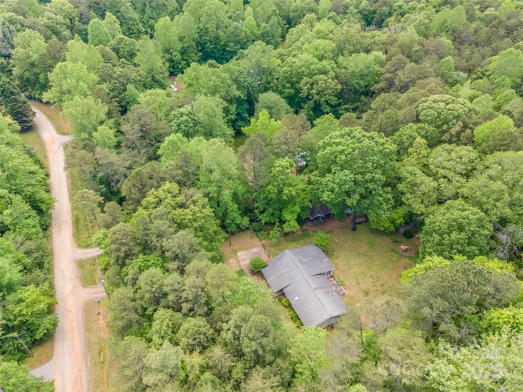 231 Stockwood Drive Property Photo 6