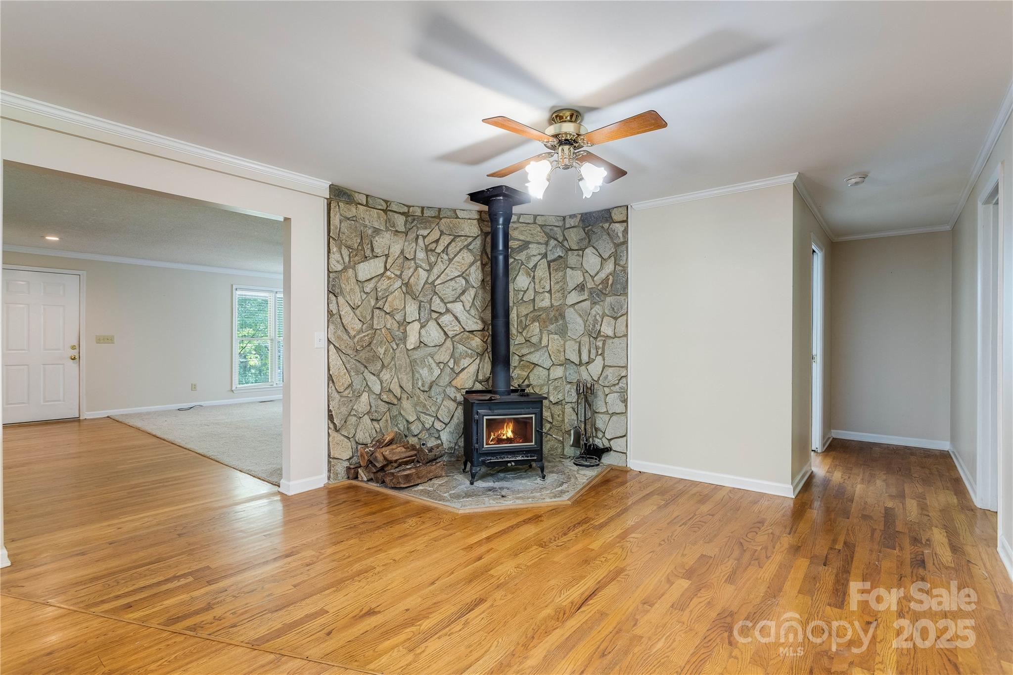 231 Stockwood Drive Property Photo 7