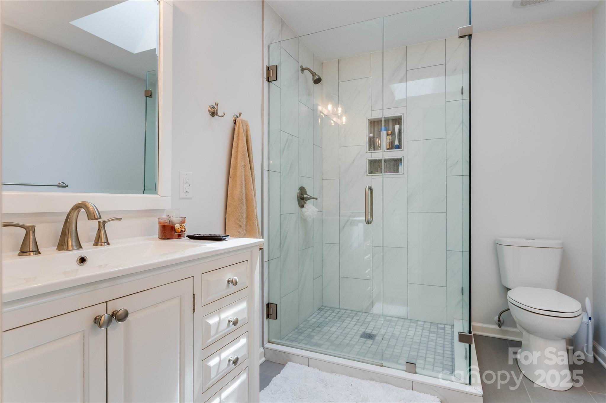 231 Stockwood Drive Property Photo 14