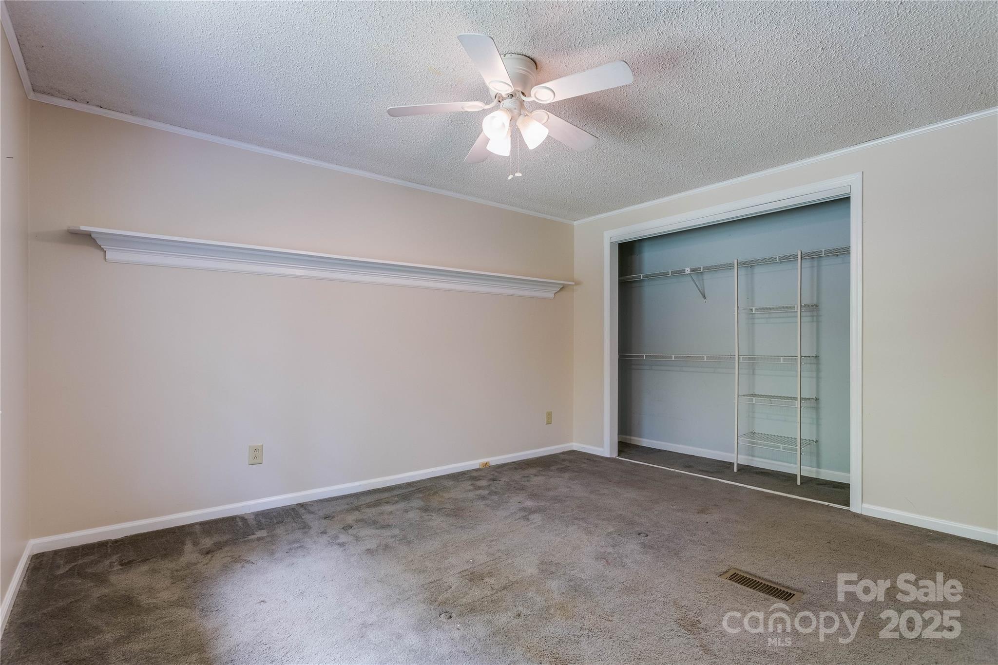 231 Stockwood Drive Property Photo 19