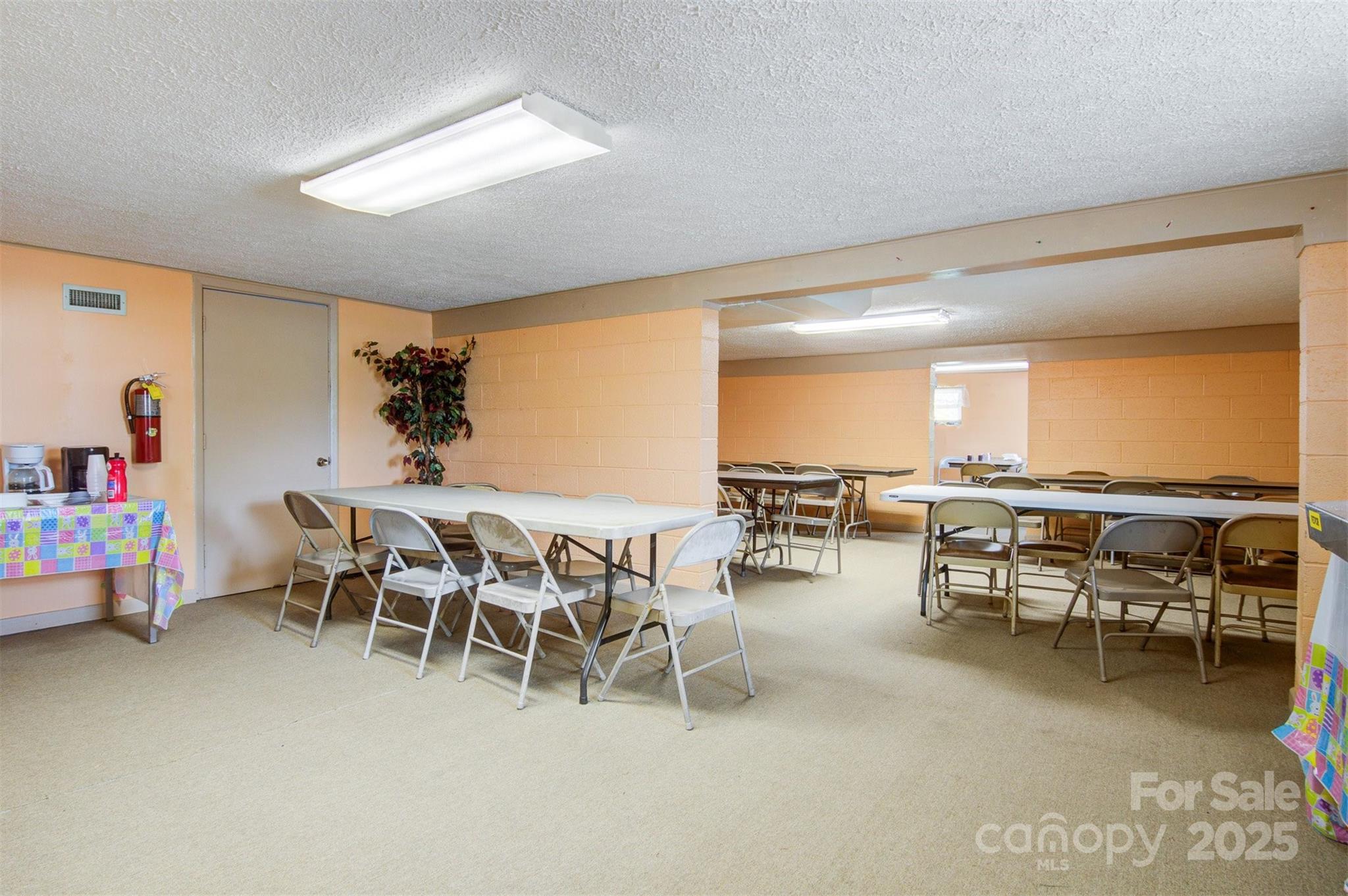 1100 Praley Street Property Photo 31