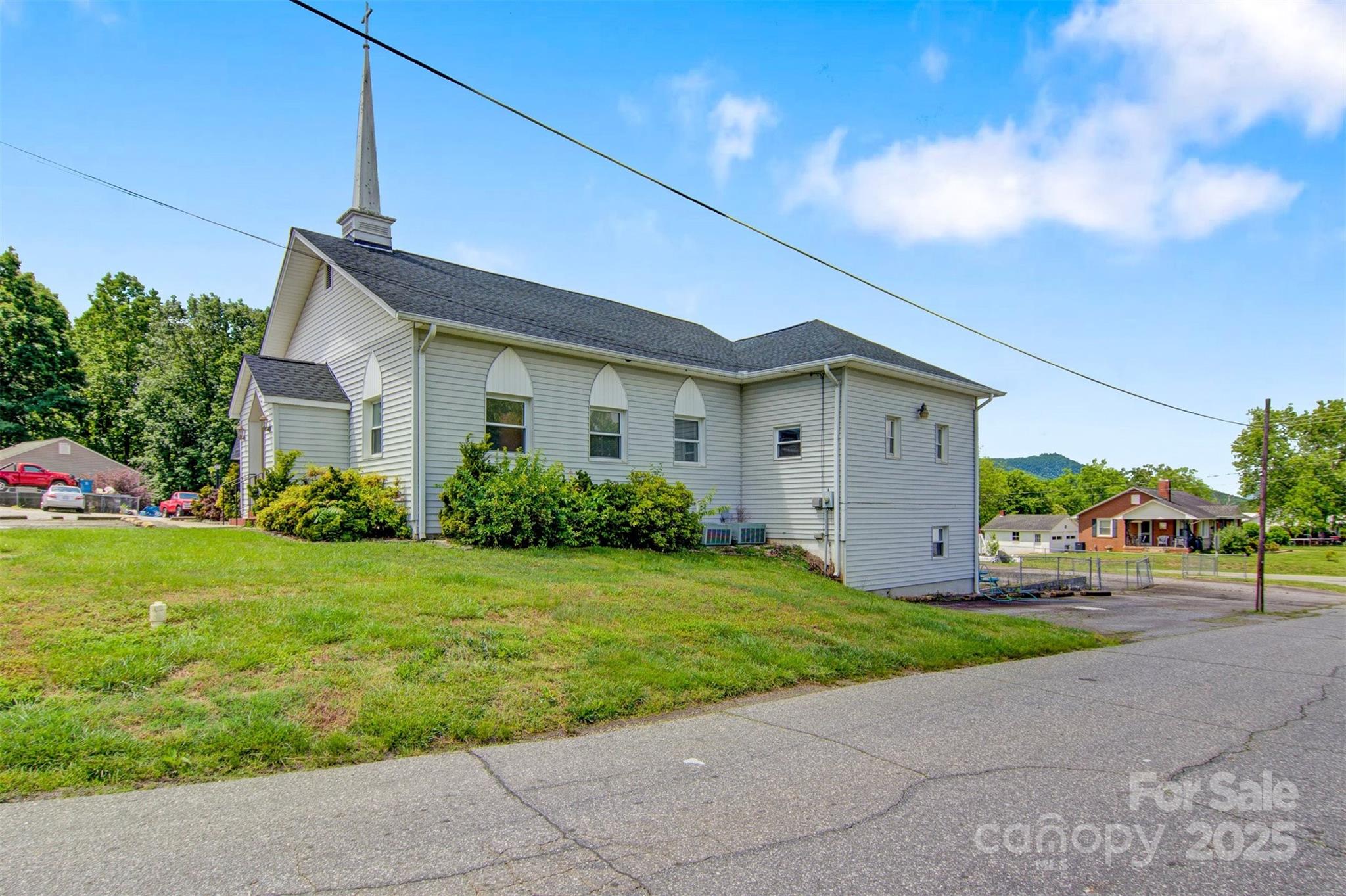 1100 Praley Street Property Photo 38
