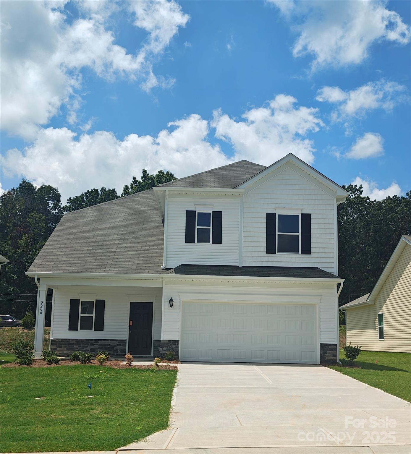 2206 Catawba Trace Drive Property Photo 1
