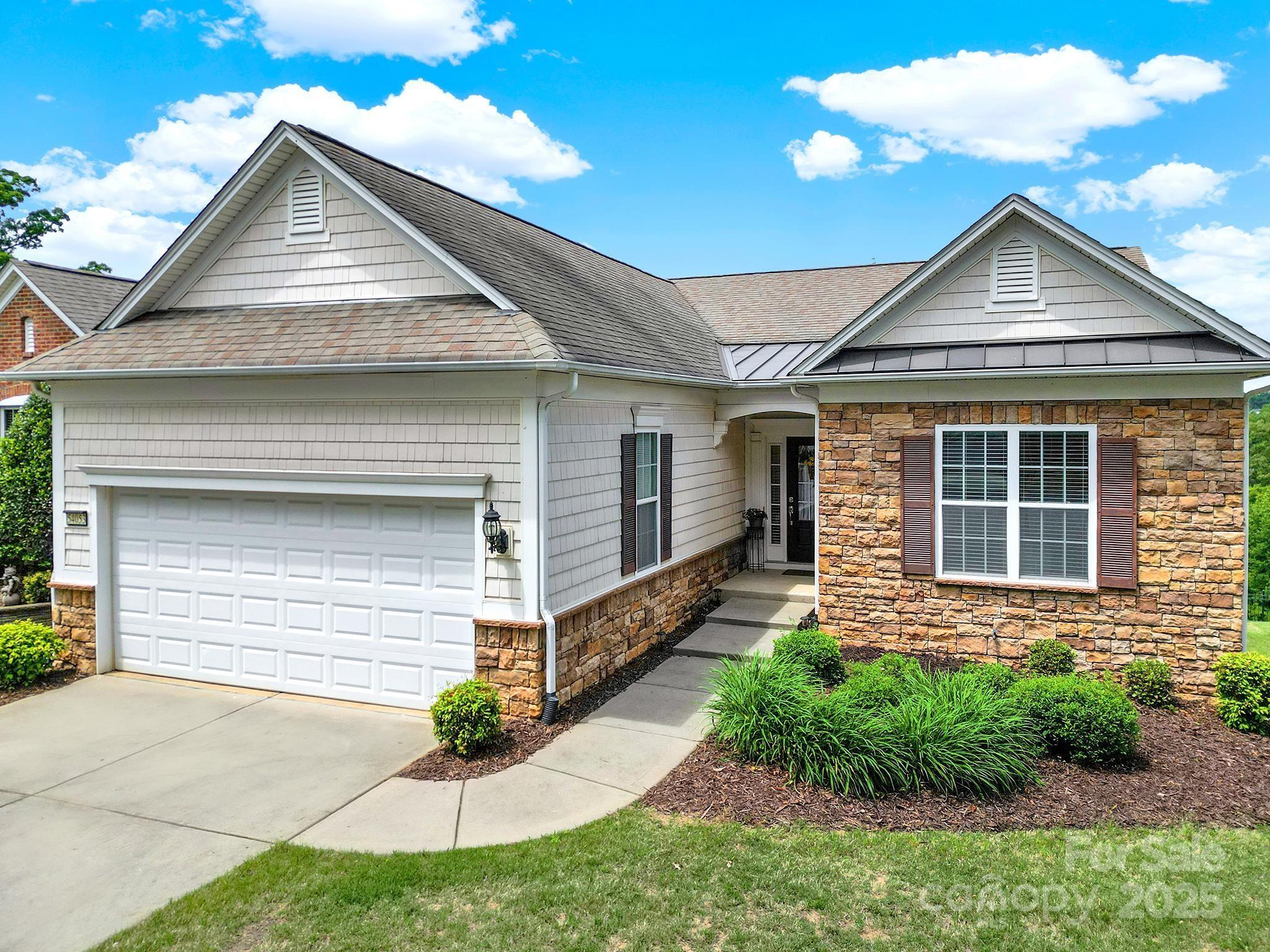 54053 Flycatchers Court Property Photo 1