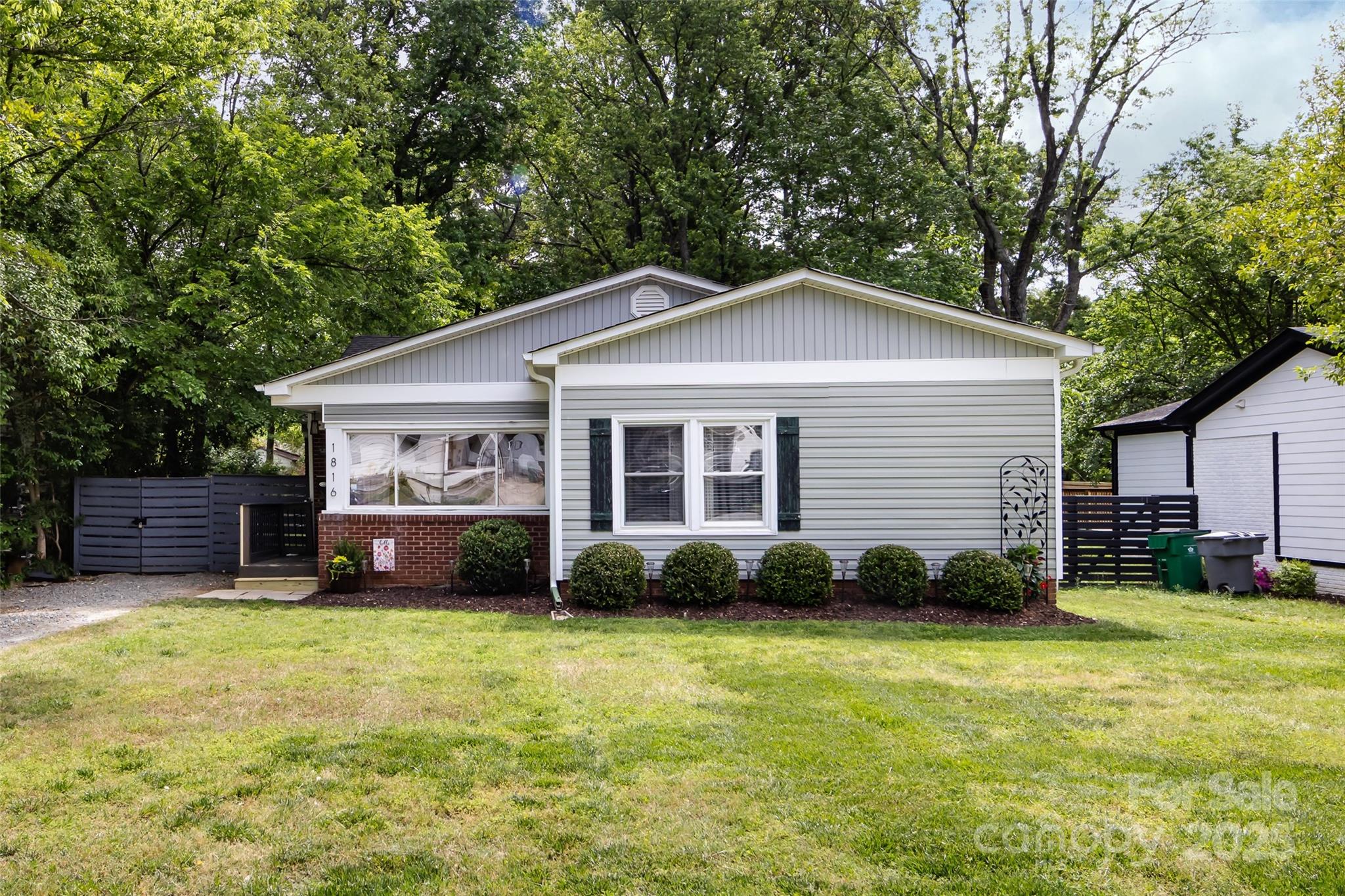 1816 Anderson Street Property Photo 1