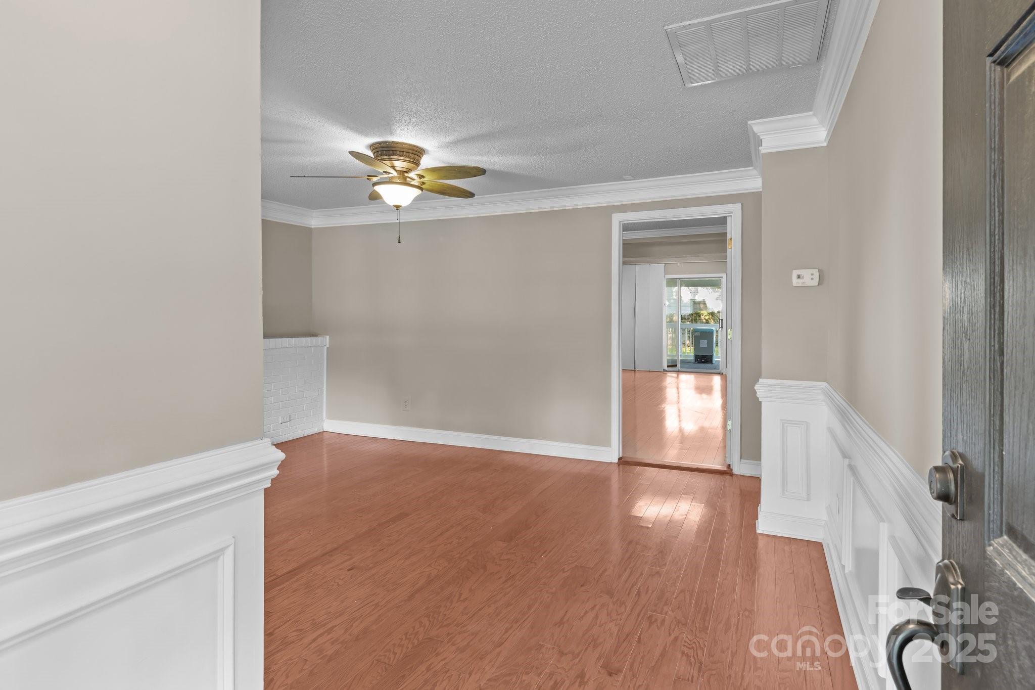 319 N Central Avenue Property Photo 14