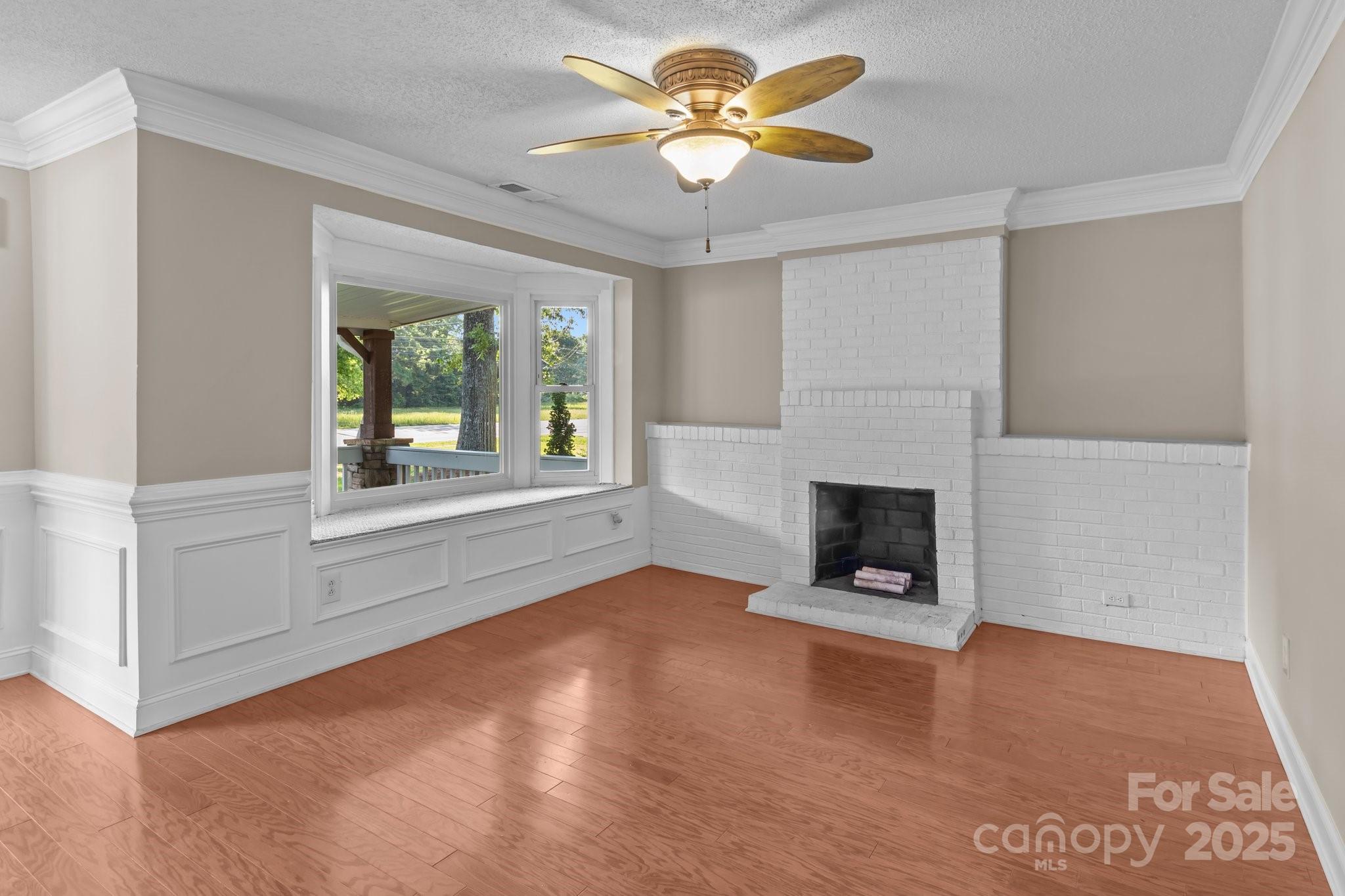 319 N Central Avenue Property Photo 17
