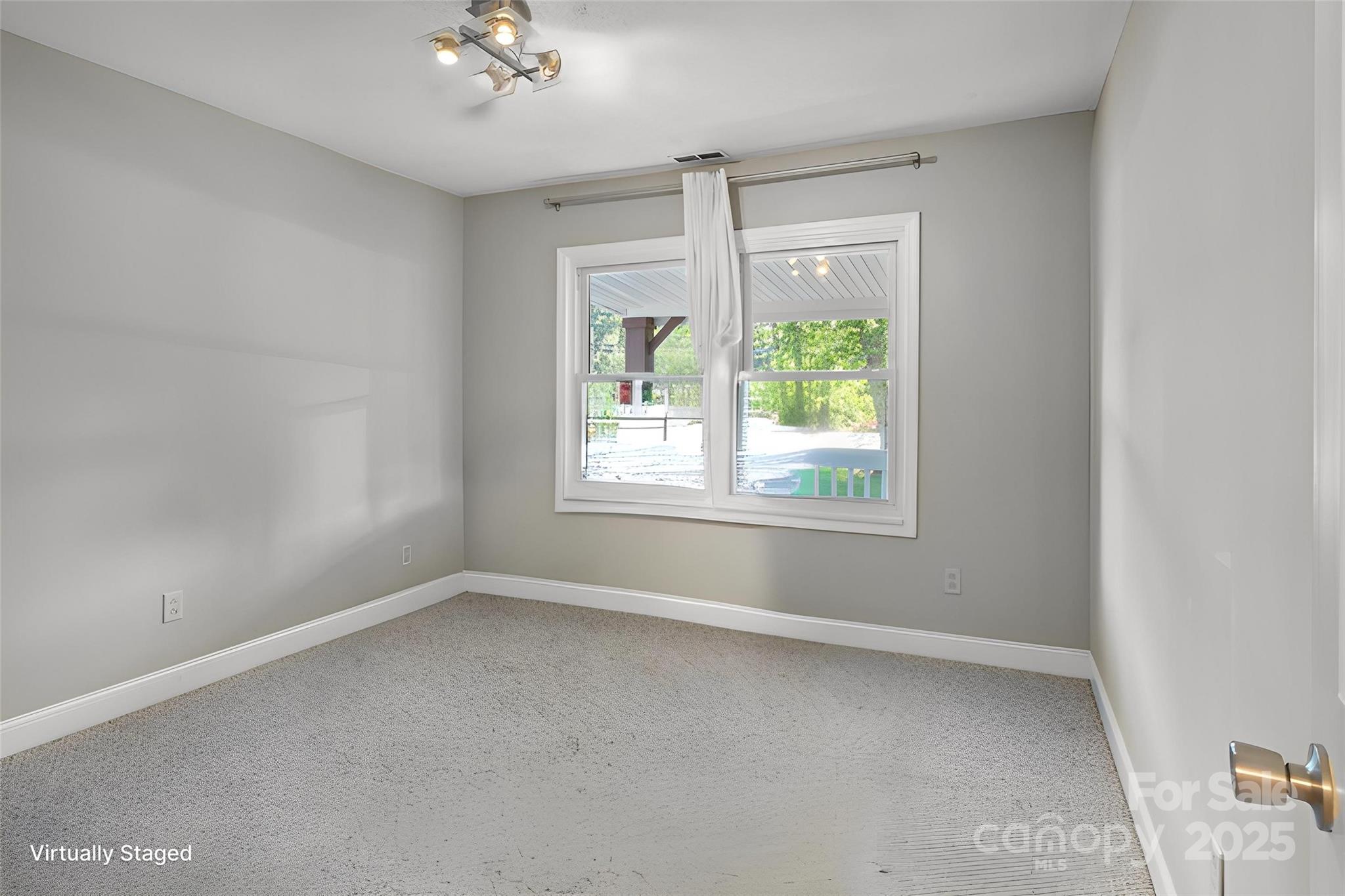 319 N Central Avenue Property Photo 27