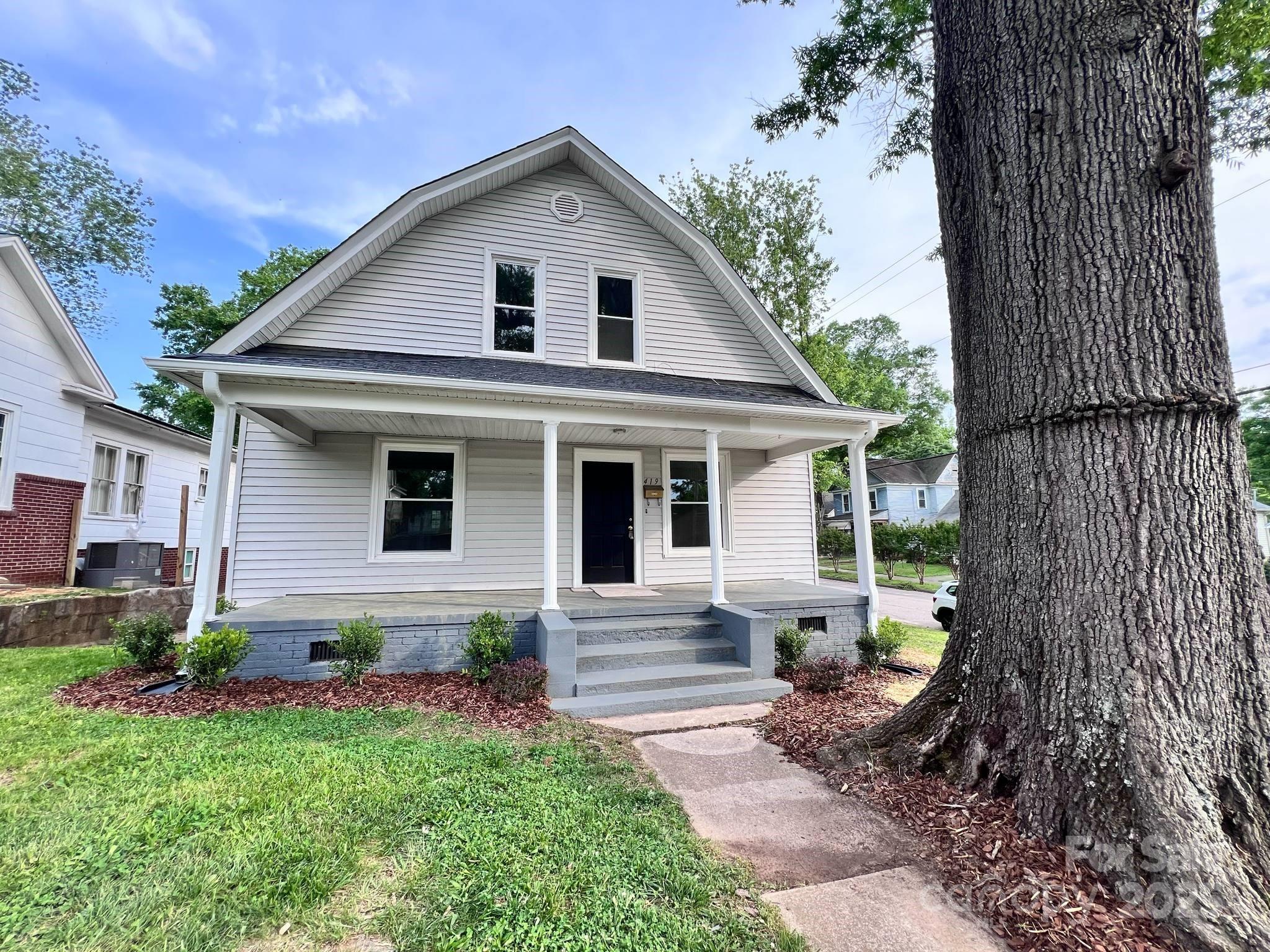 419 S Spencer Avenue Property Photo