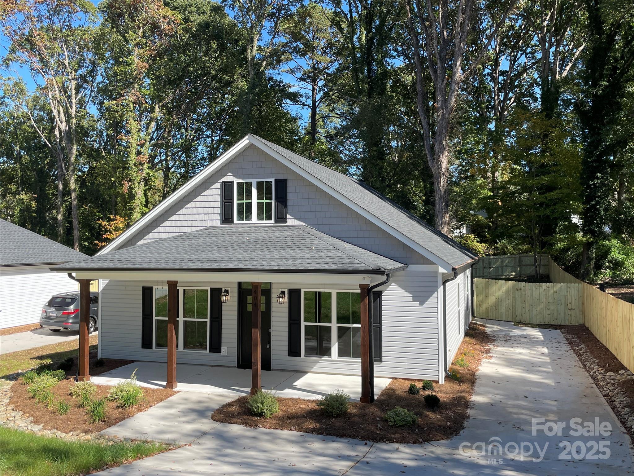 404 N Peterson Street Property Photo 1