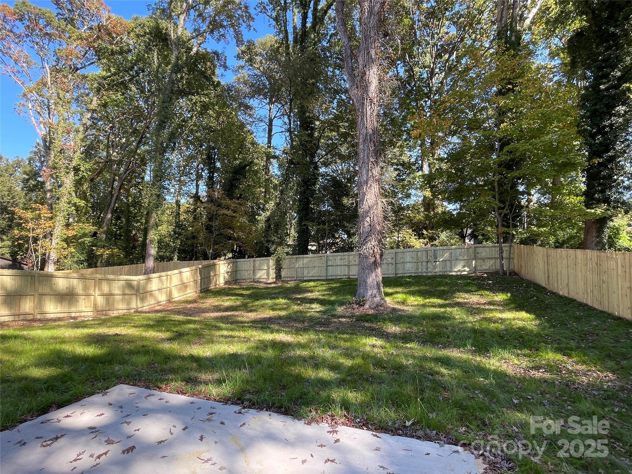 404 N Peterson Street Property Photo 6