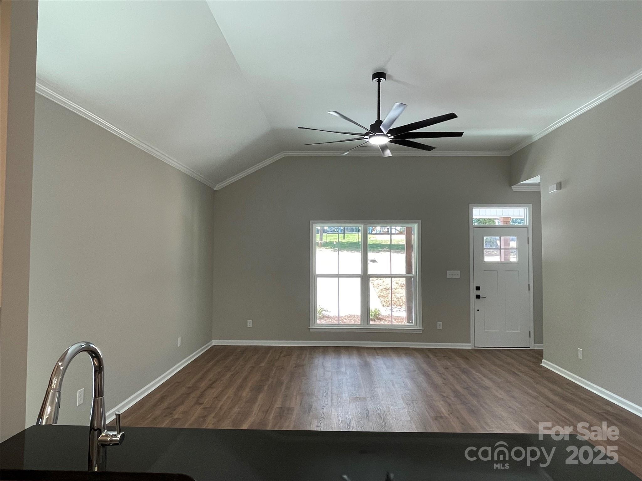 404 N Peterson Street Property Photo 15