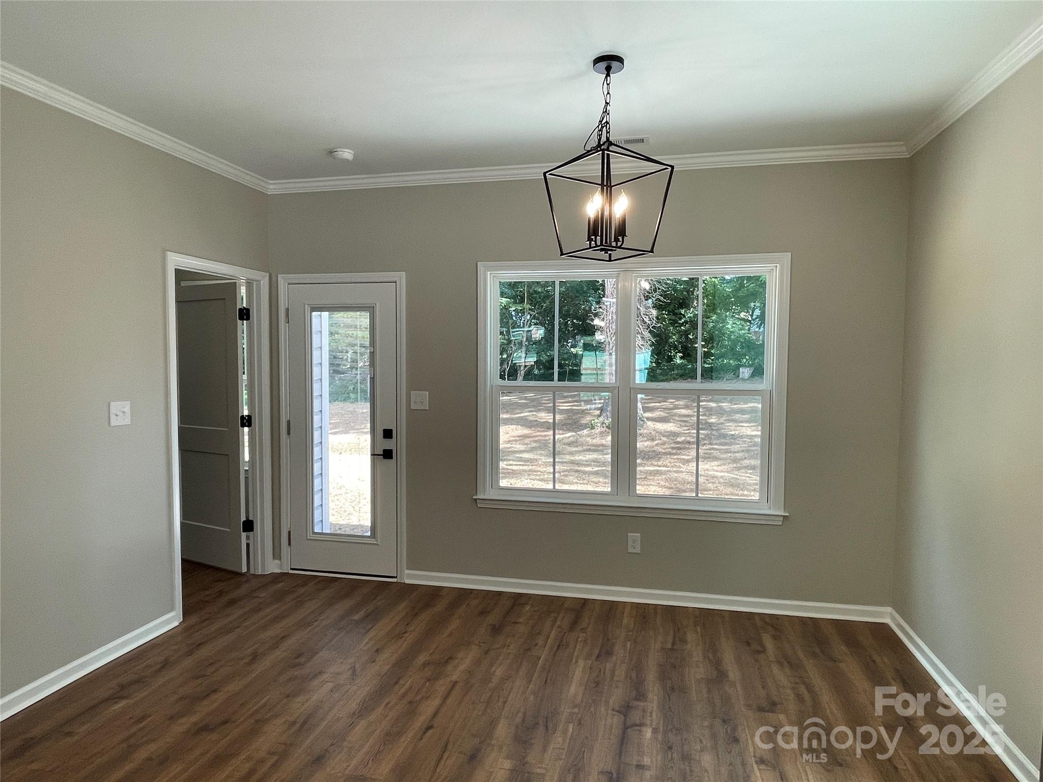 404 N Peterson Street Property Photo 24