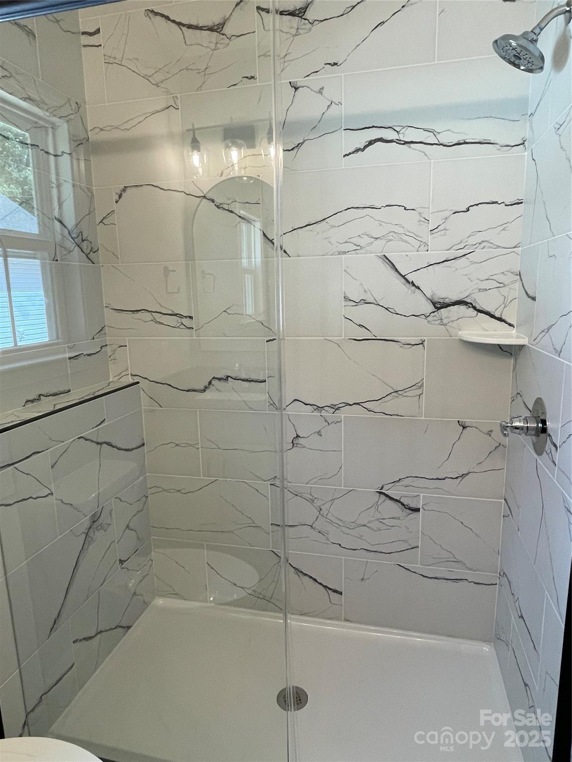 404 N Peterson Street Property Photo 32