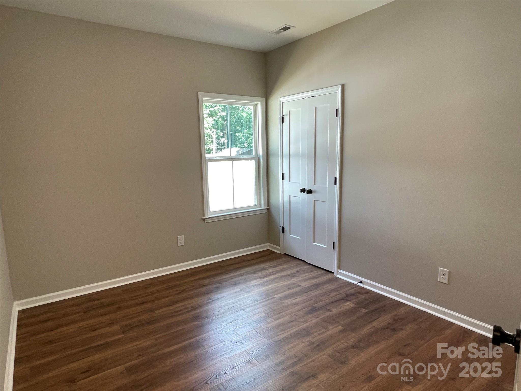 404 N Peterson Street Property Photo 36