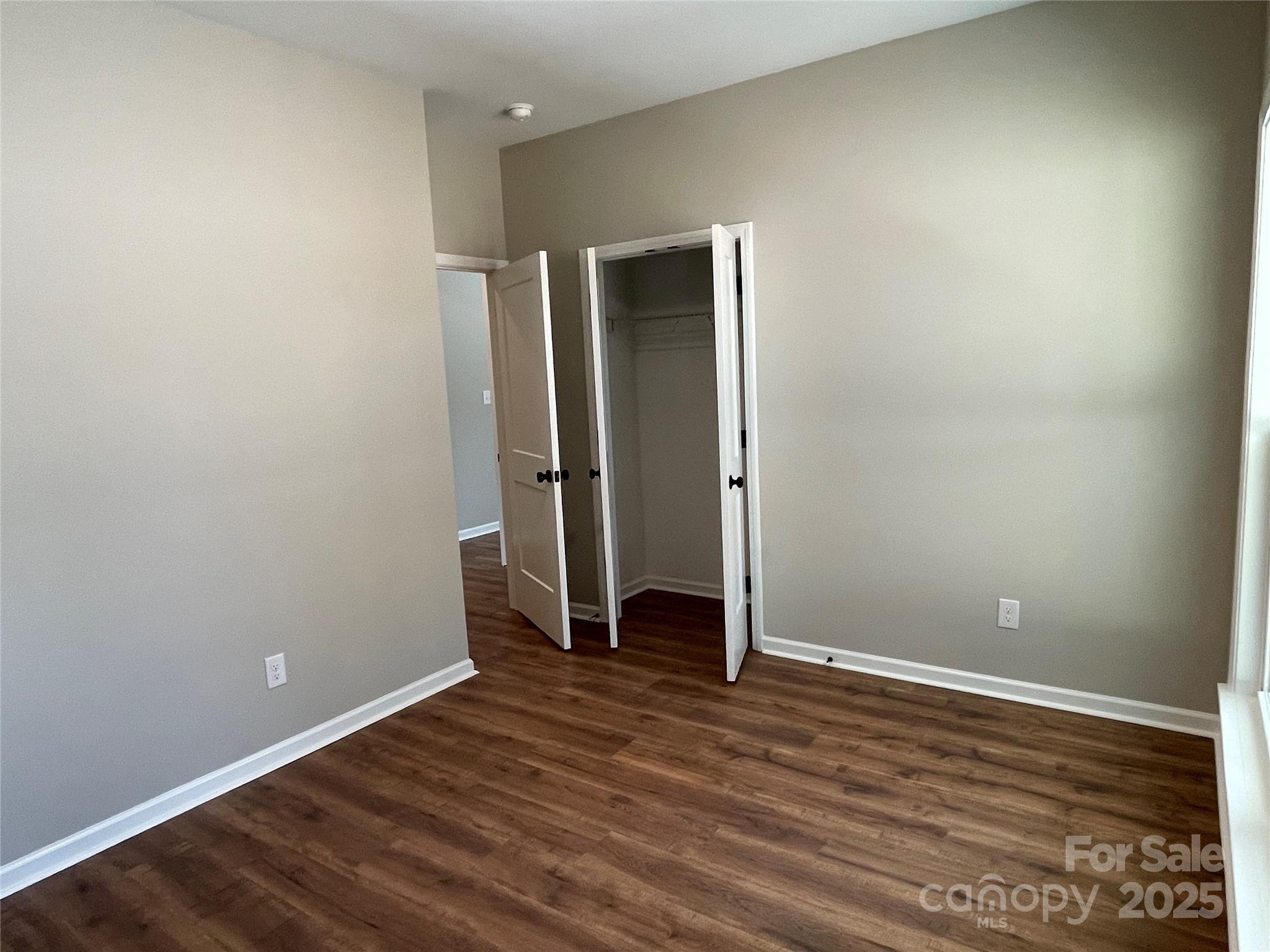 404 N Peterson Street Property Photo 39