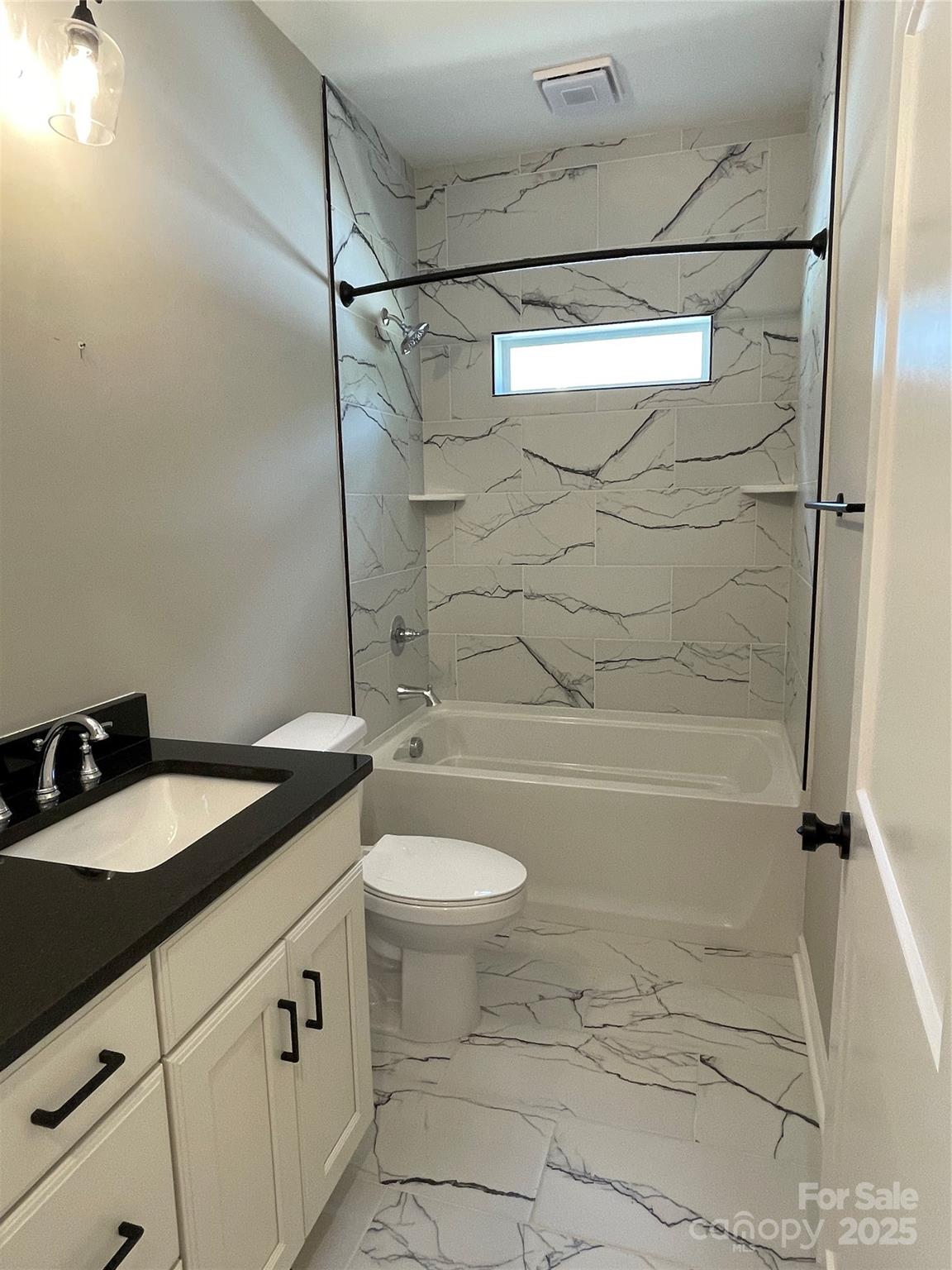 404 N Peterson Street Property Photo 41