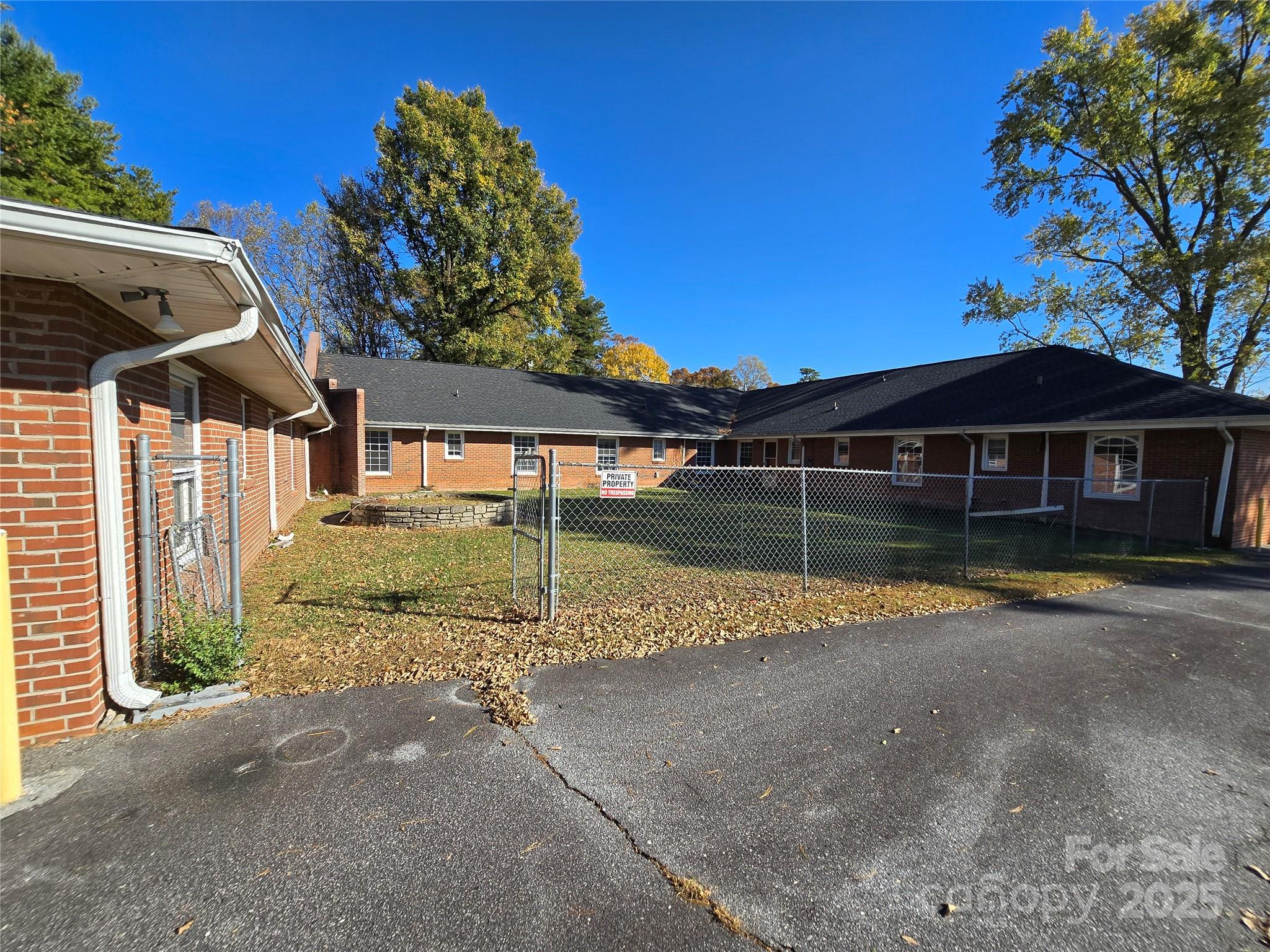 913 9th Avenue Property Photo 10