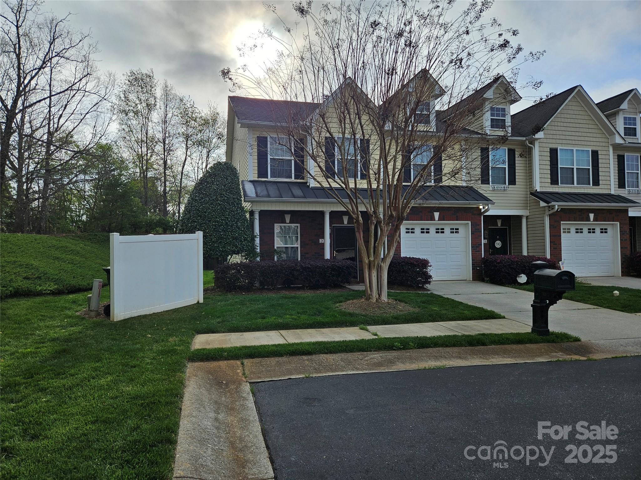 2026 Talbot Lane Property Photo 2