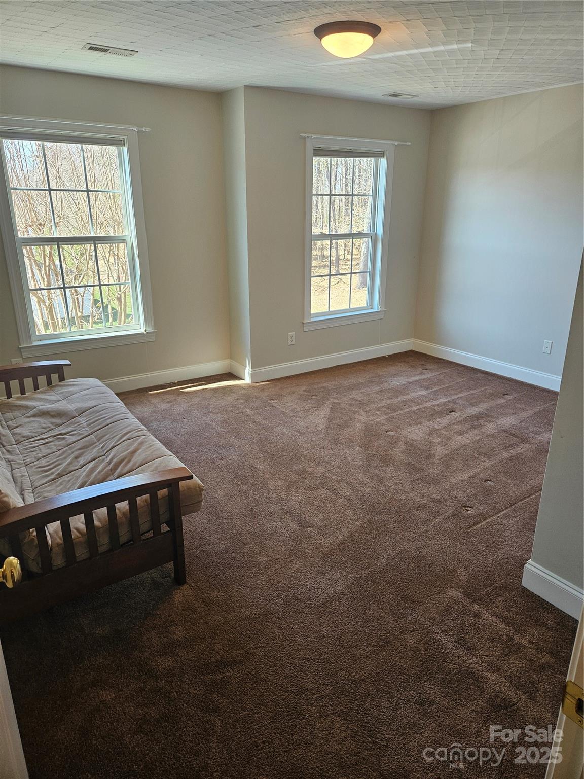 2026 Talbot Lane Property Photo 24