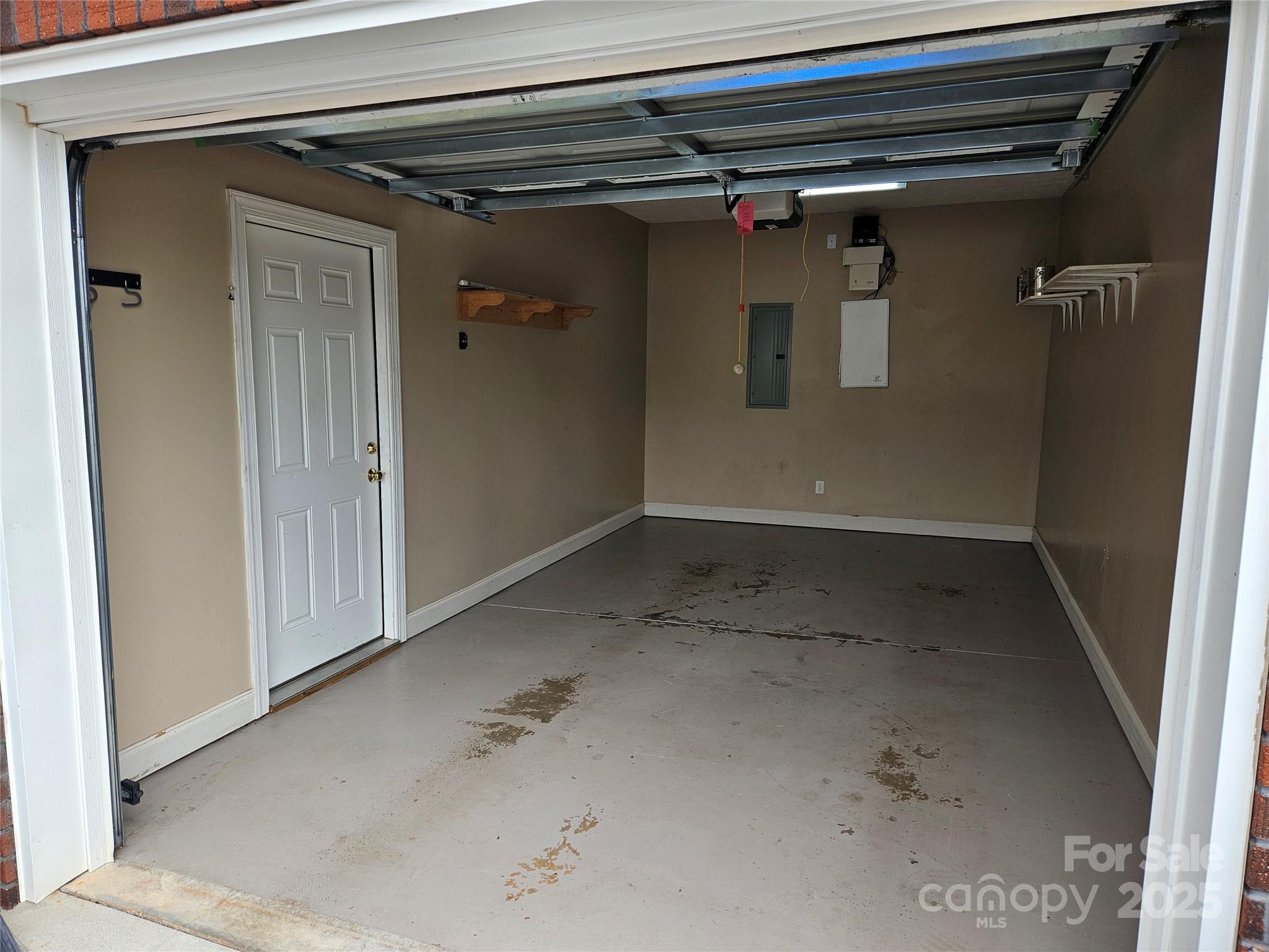 2026 Talbot Lane Property Photo 37