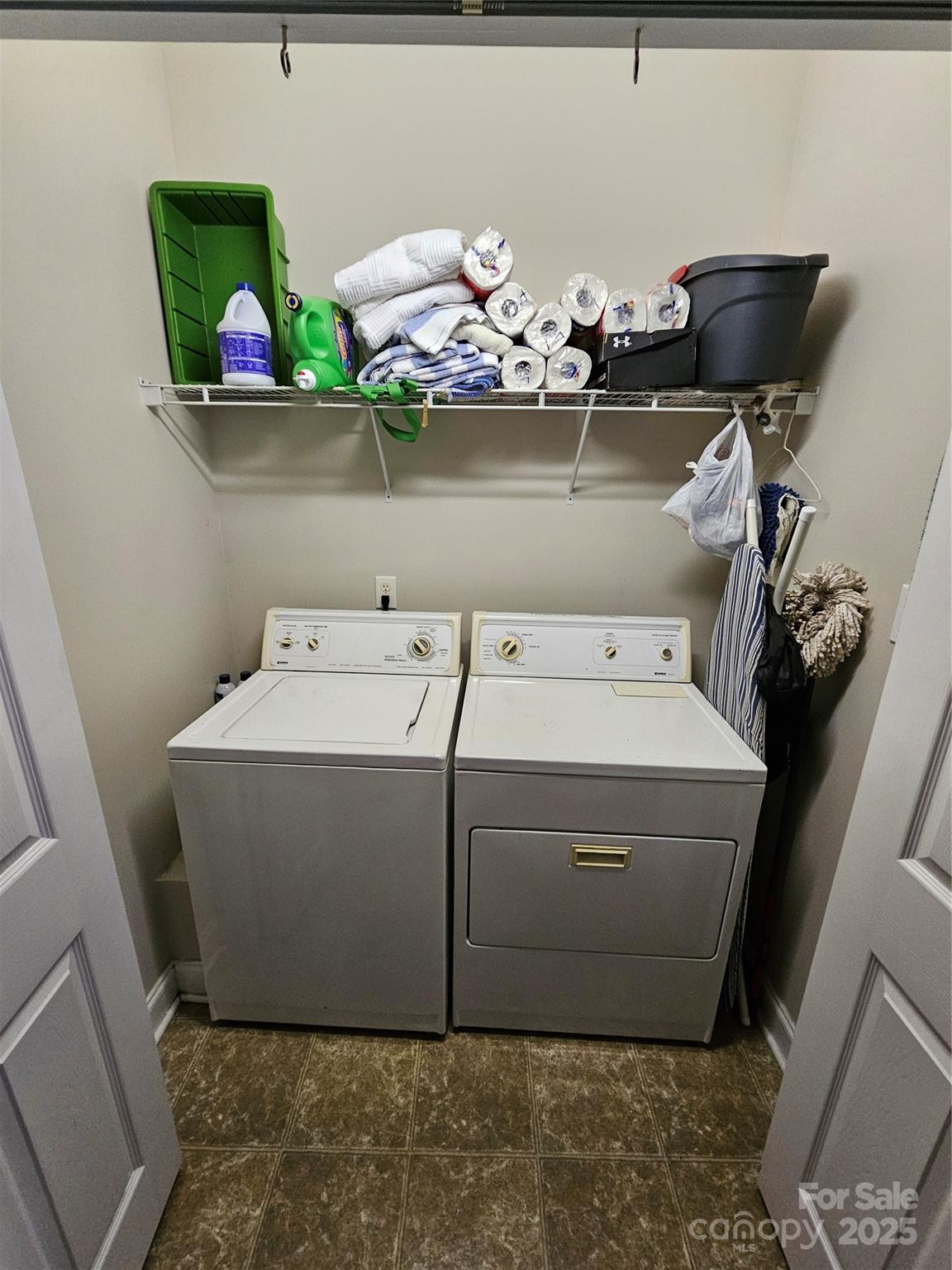 2026 Talbot Lane Property Photo 38