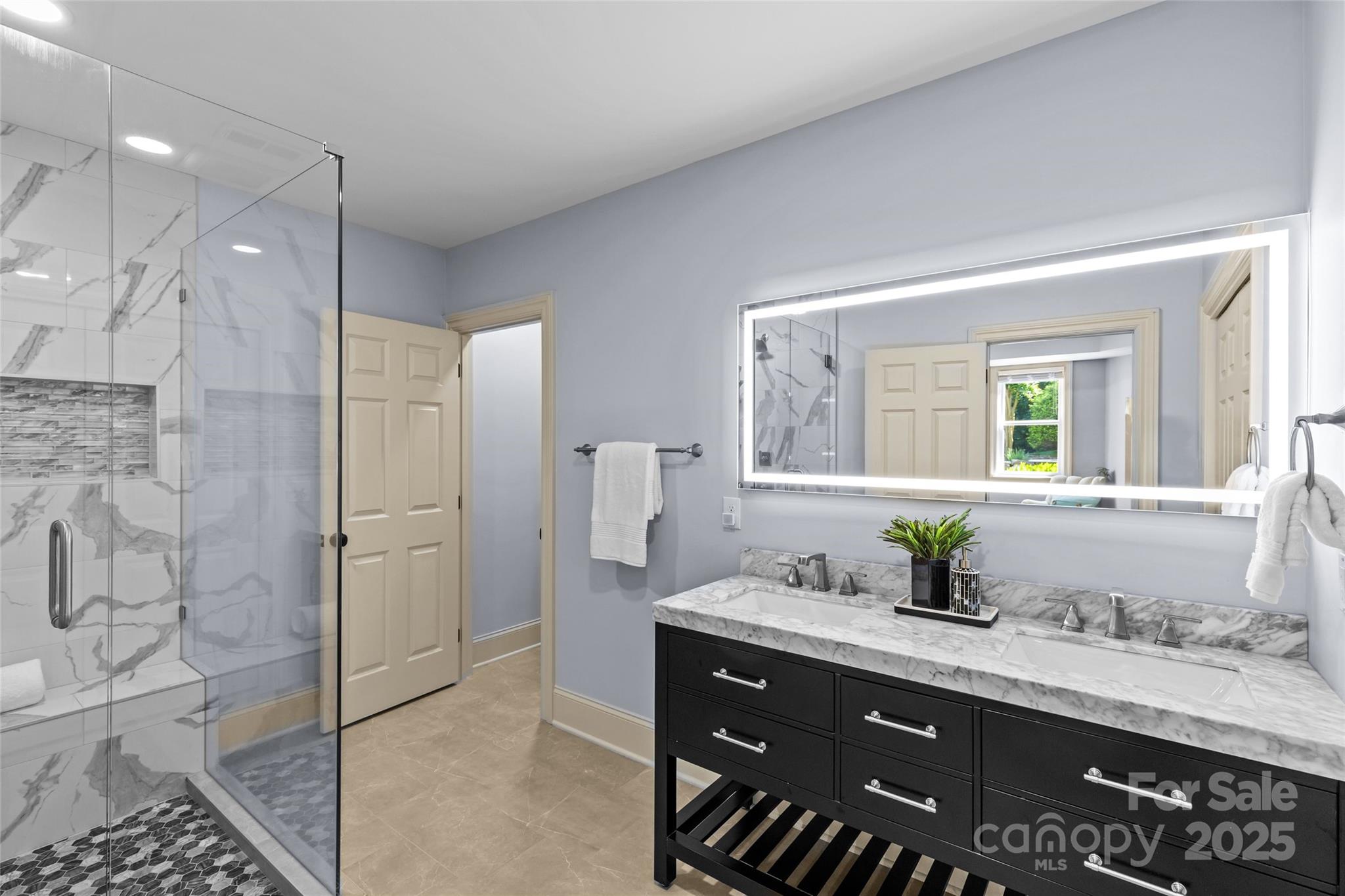 1009 Seminole Drive Property Photo 26