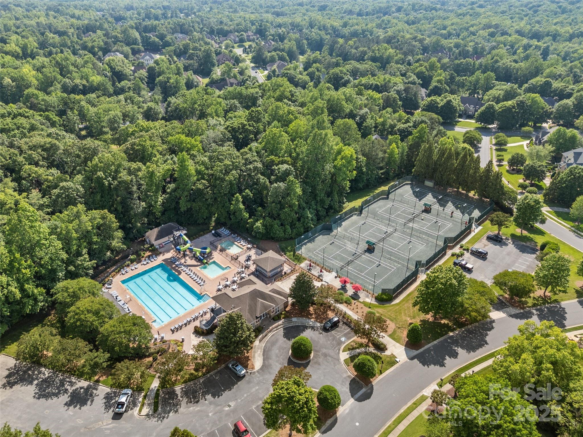 1009 Seminole Drive Property Photo 37