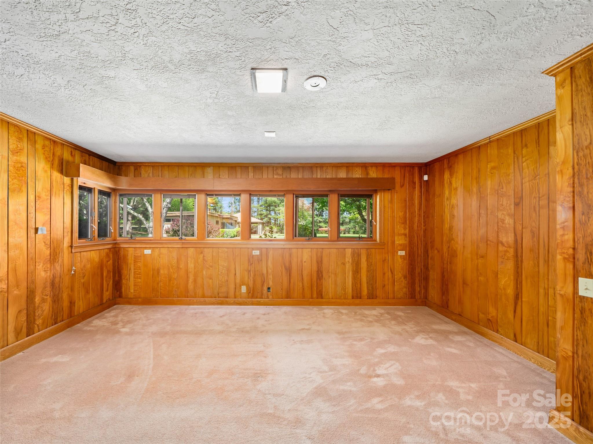 110 Crest View Road Property Photo 12