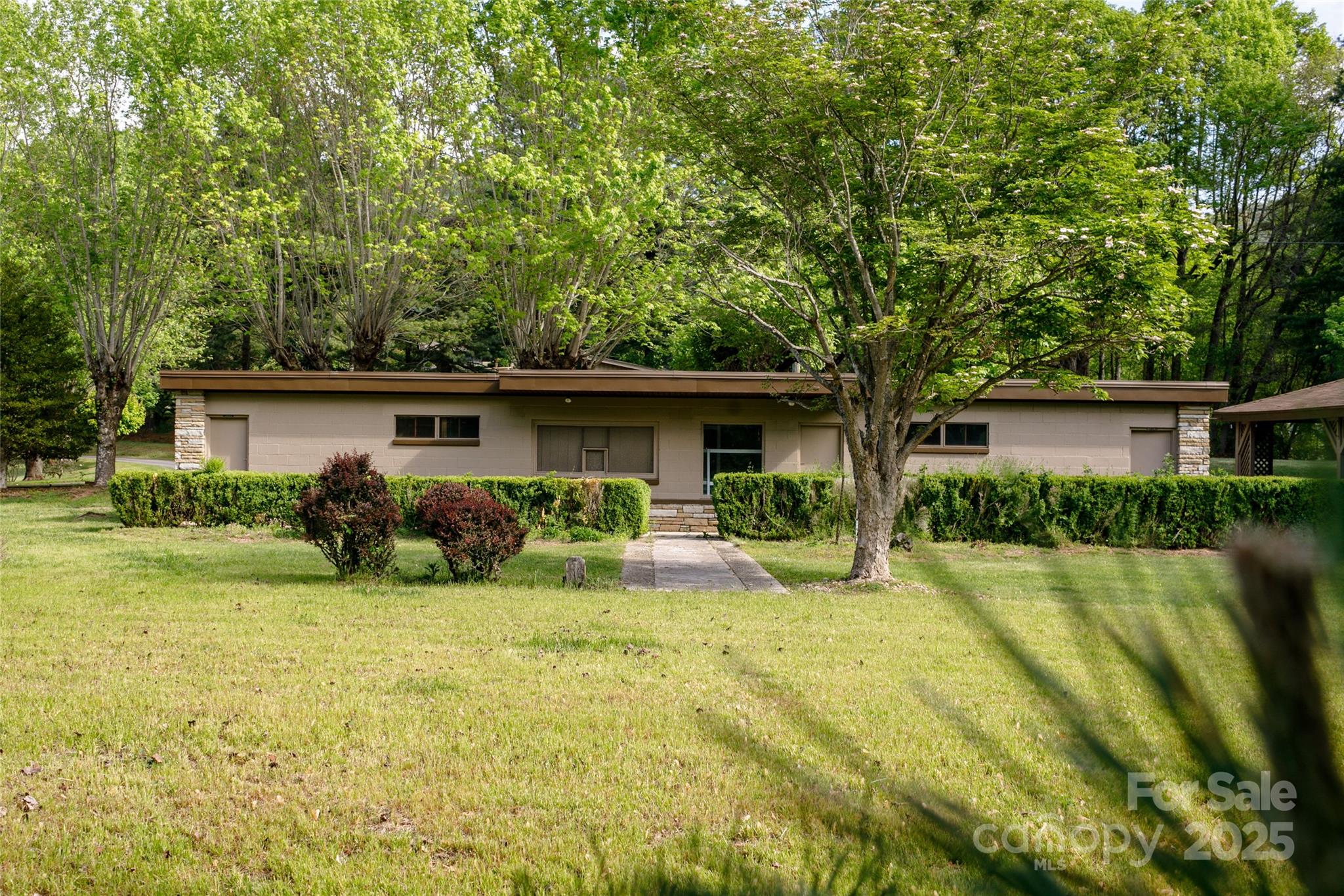 110 Crest View Road Property Photo 34