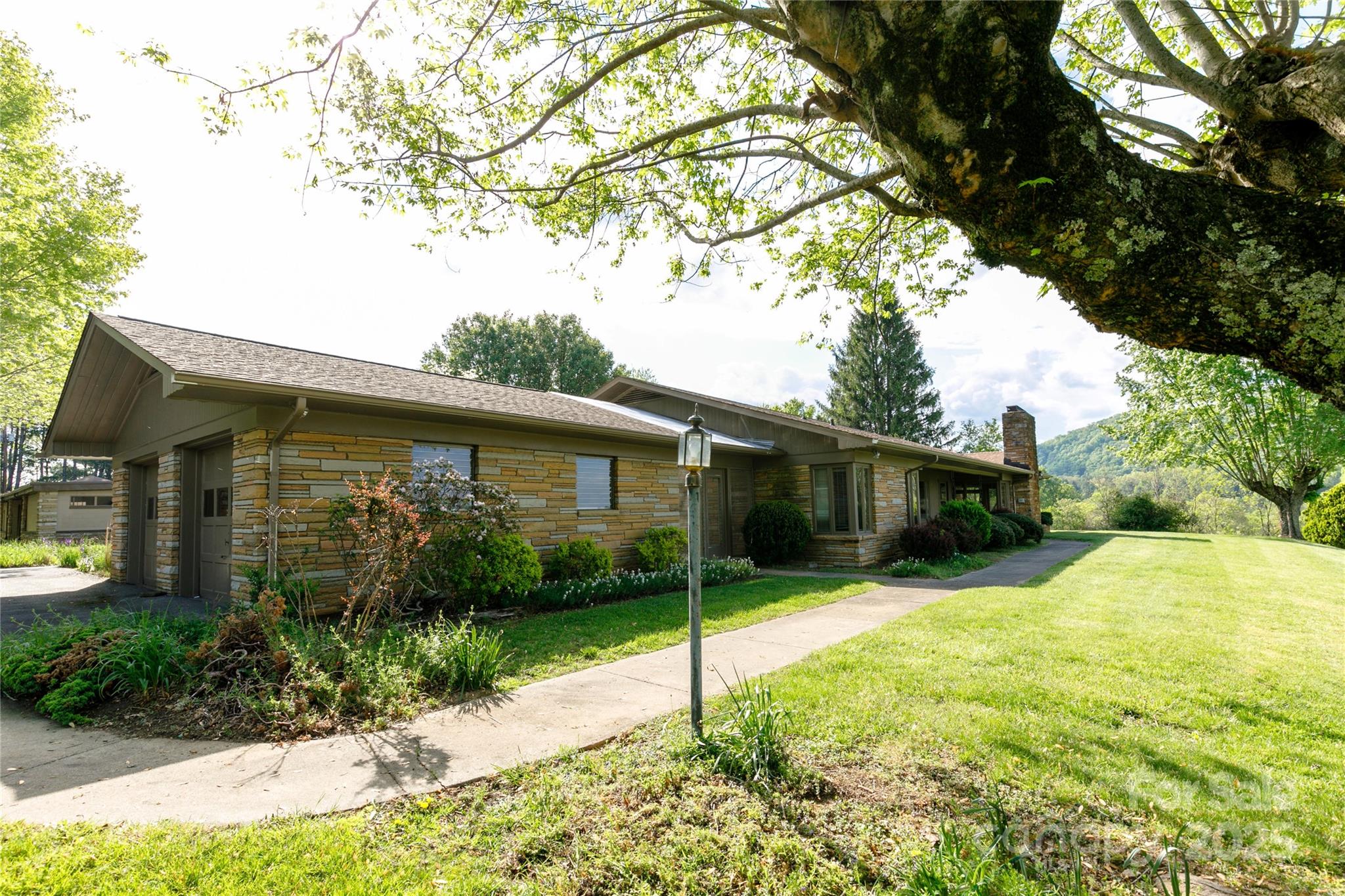 110 Crest View Road Property Photo 36