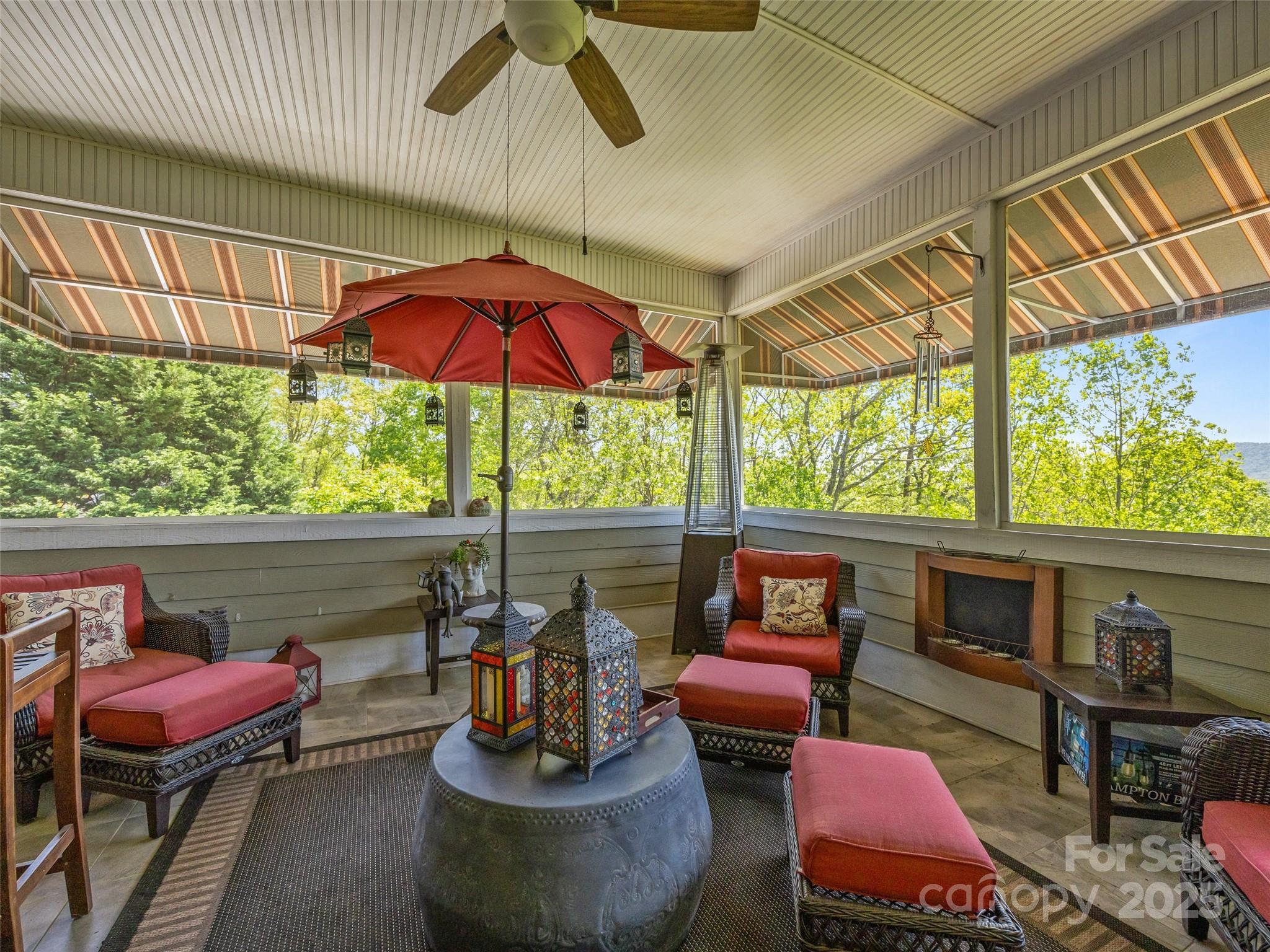 410 Lamp Post Drive Property Photo 17