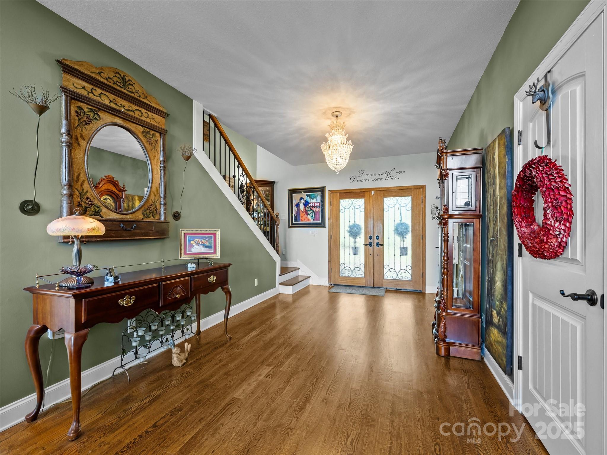 410 Lamp Post Drive Property Photo 24