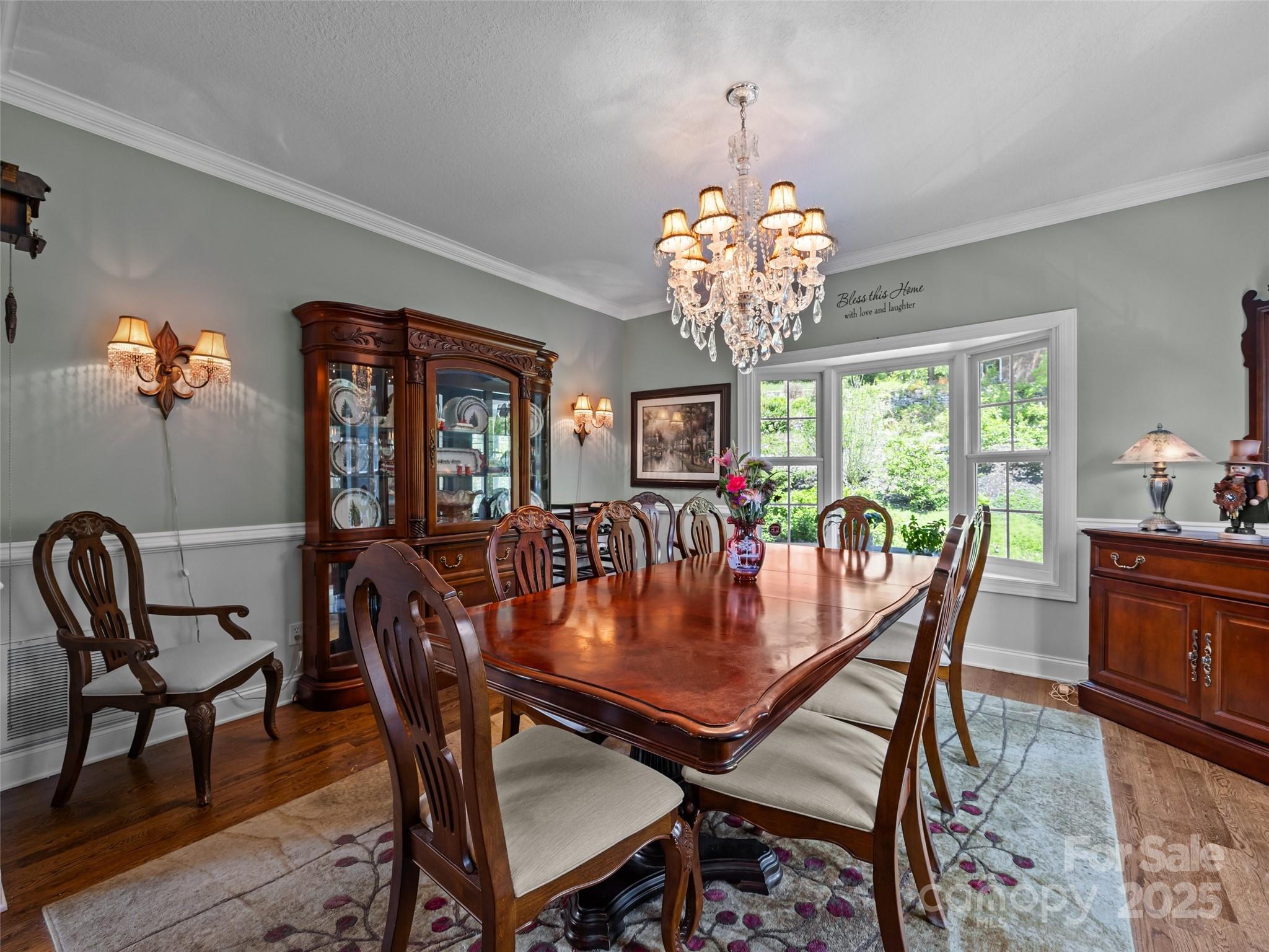 410 Lamp Post Drive Property Photo 29