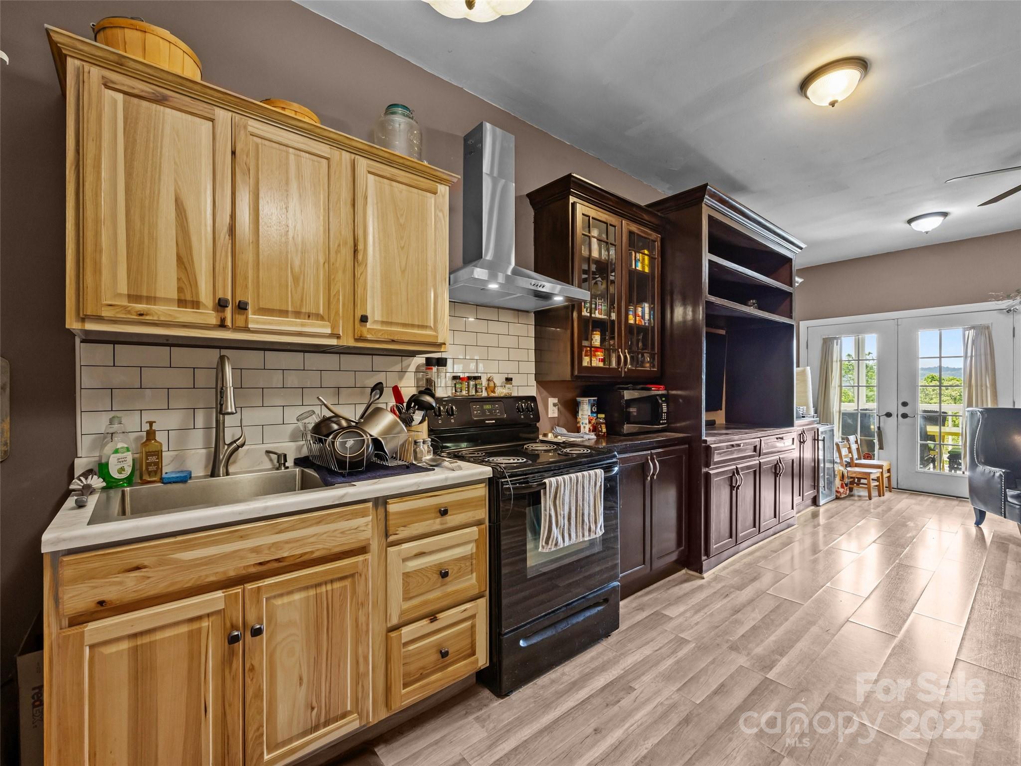 410 Lamp Post Drive Property Photo 40