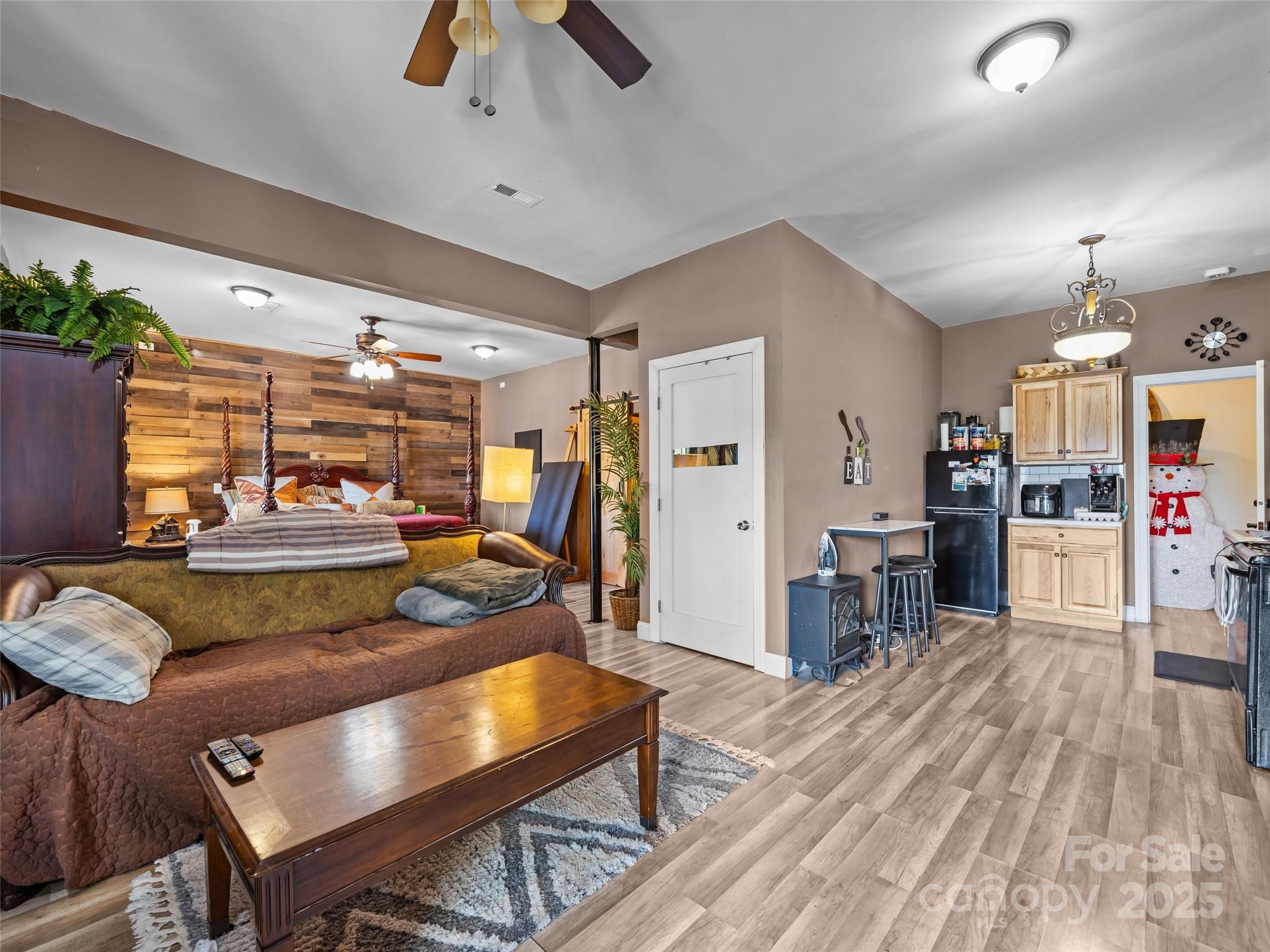 410 Lamp Post Drive Property Photo 42