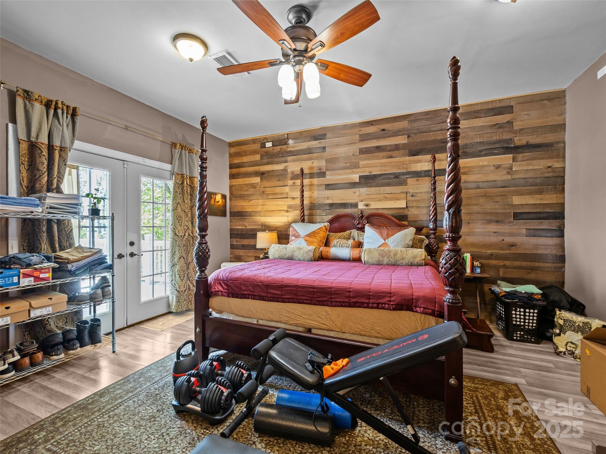 410 Lamp Post Drive Property Photo 44