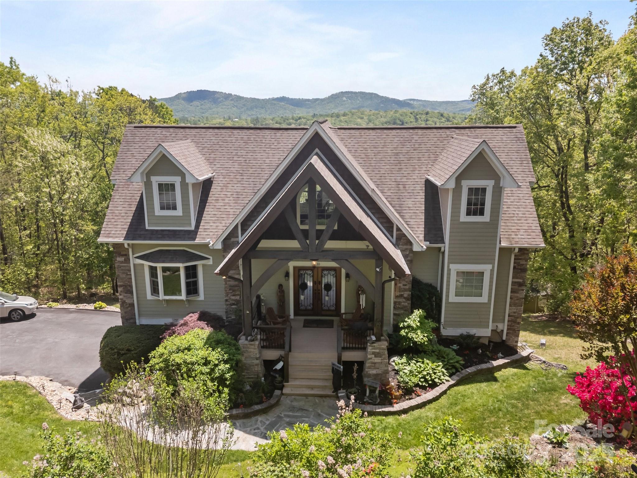 410 Lamp Post Drive Property Photo 46